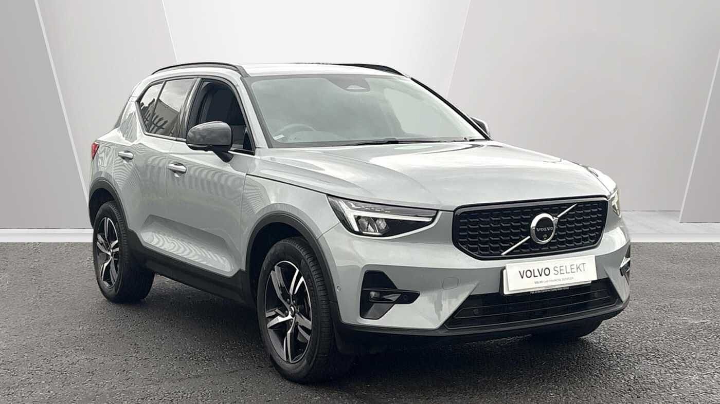 Main listing image - Volvo XC40