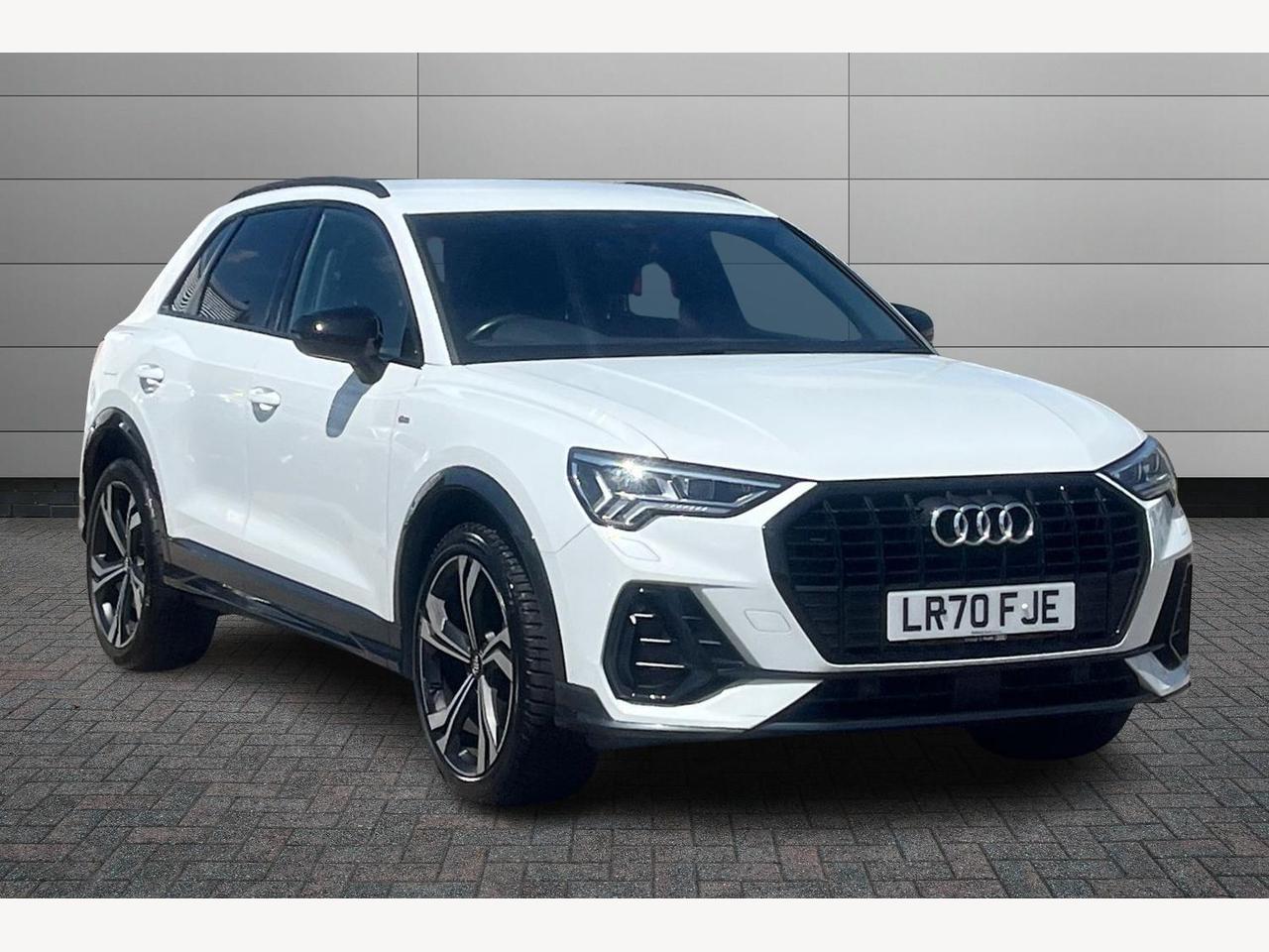 Main listing image - Audi Q3