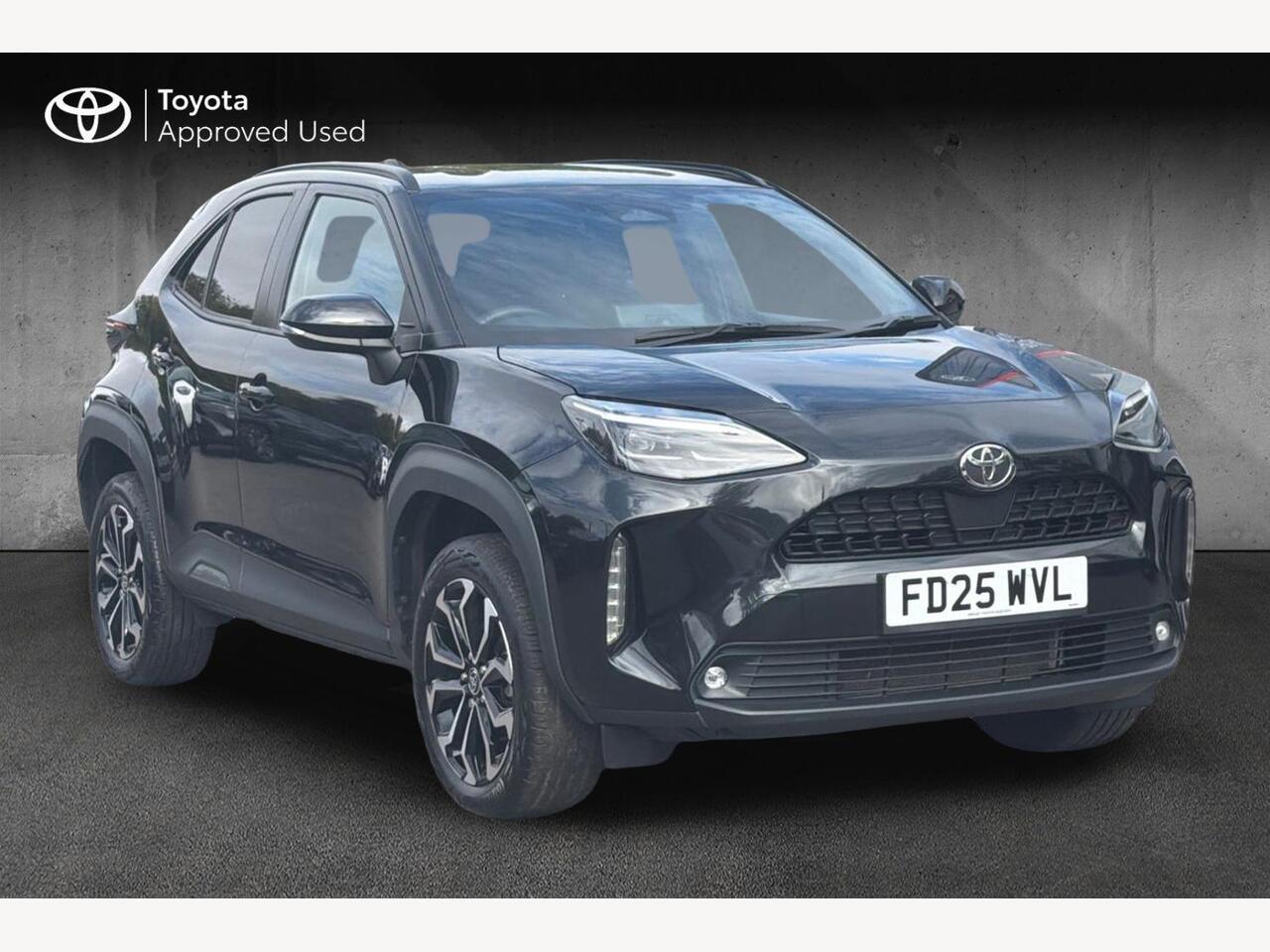 Main listing image - Toyota Yaris Cross