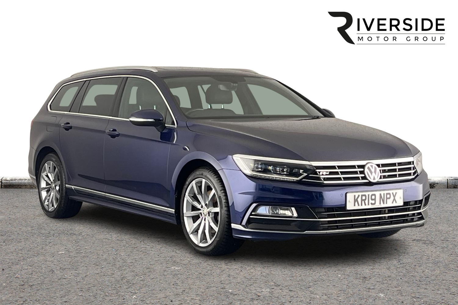 Main listing image - Volkswagen Passat Estate