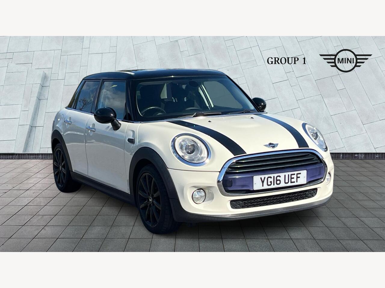 Main listing image - MINI Hatchback