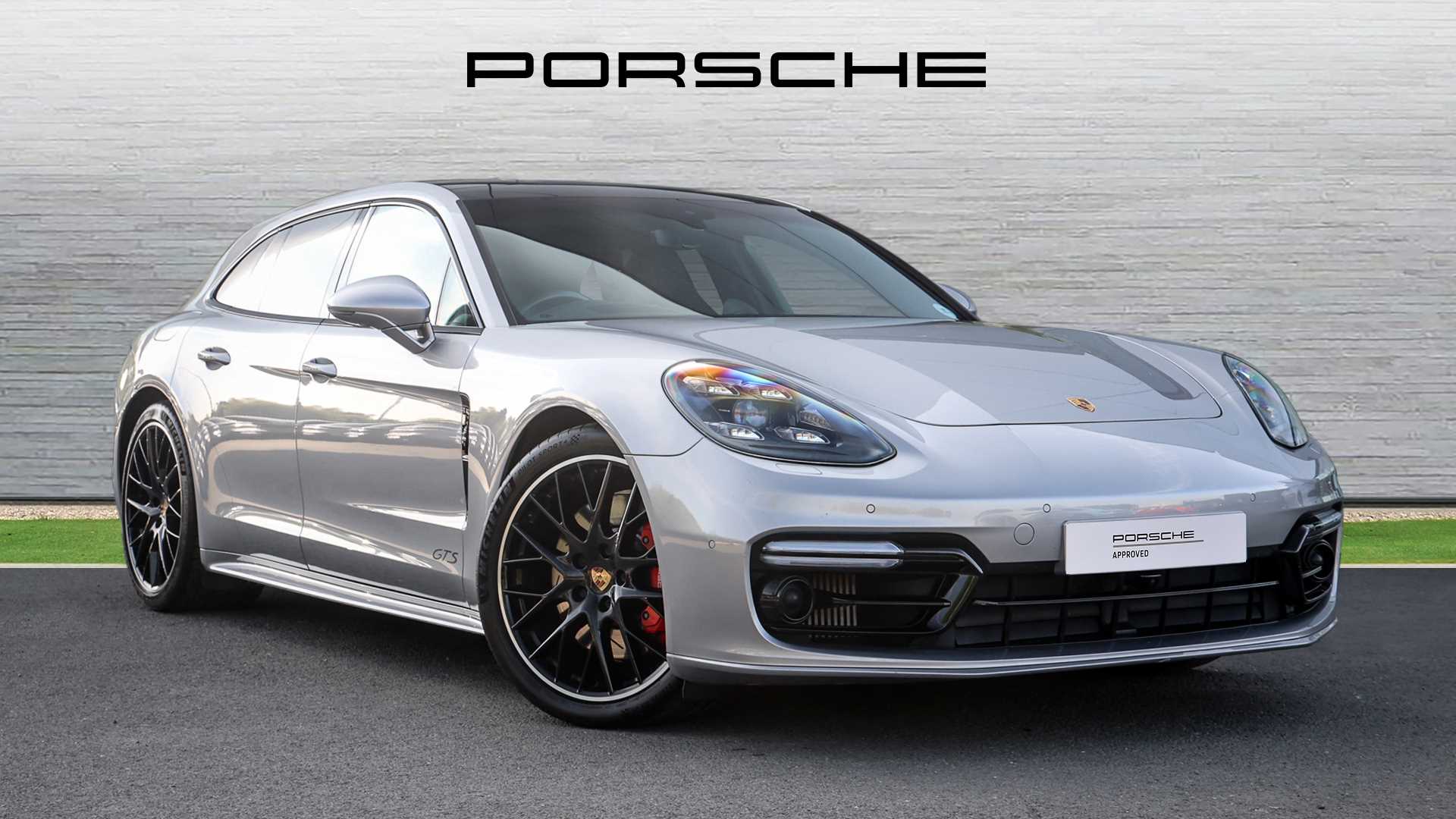 Main listing image - Porsche Panamera Sport Turismo