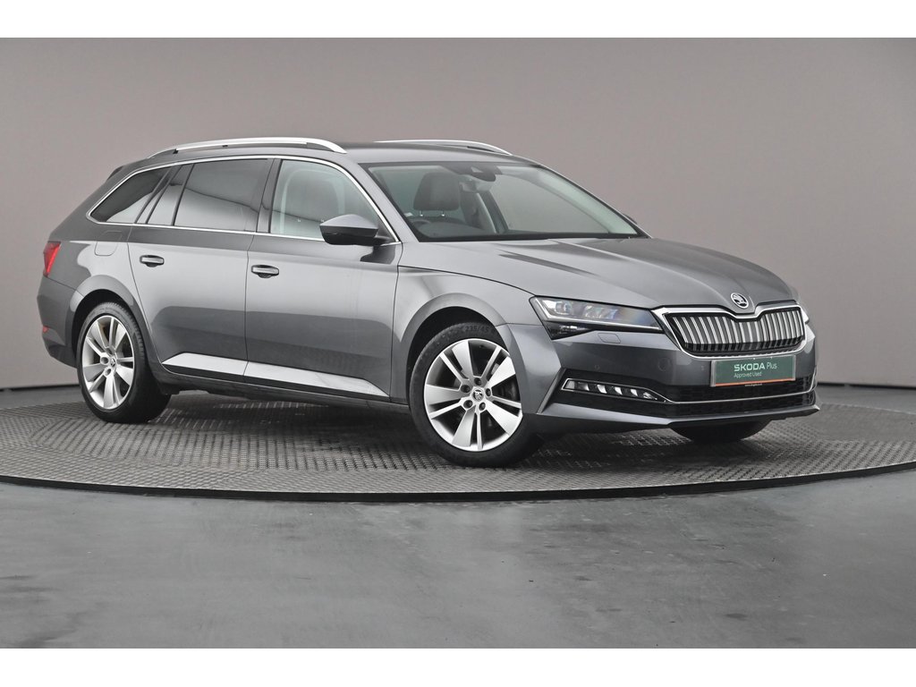 Main listing image - Skoda Superb Estate