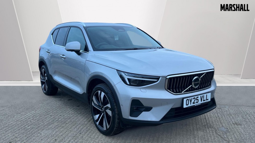 Main listing image - Volvo XC40