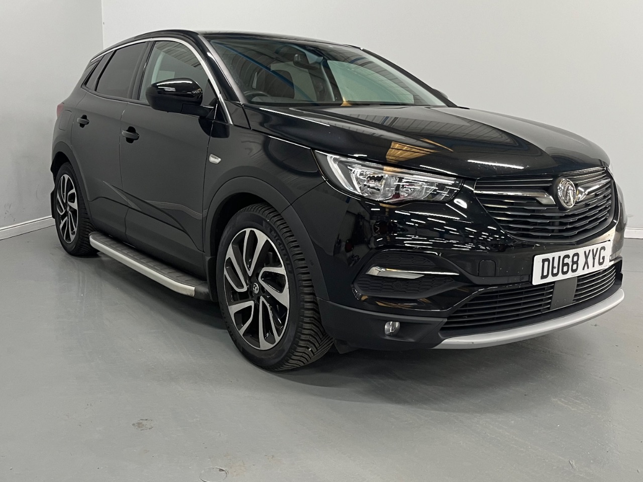 Main listing image - Vauxhall Grandland X