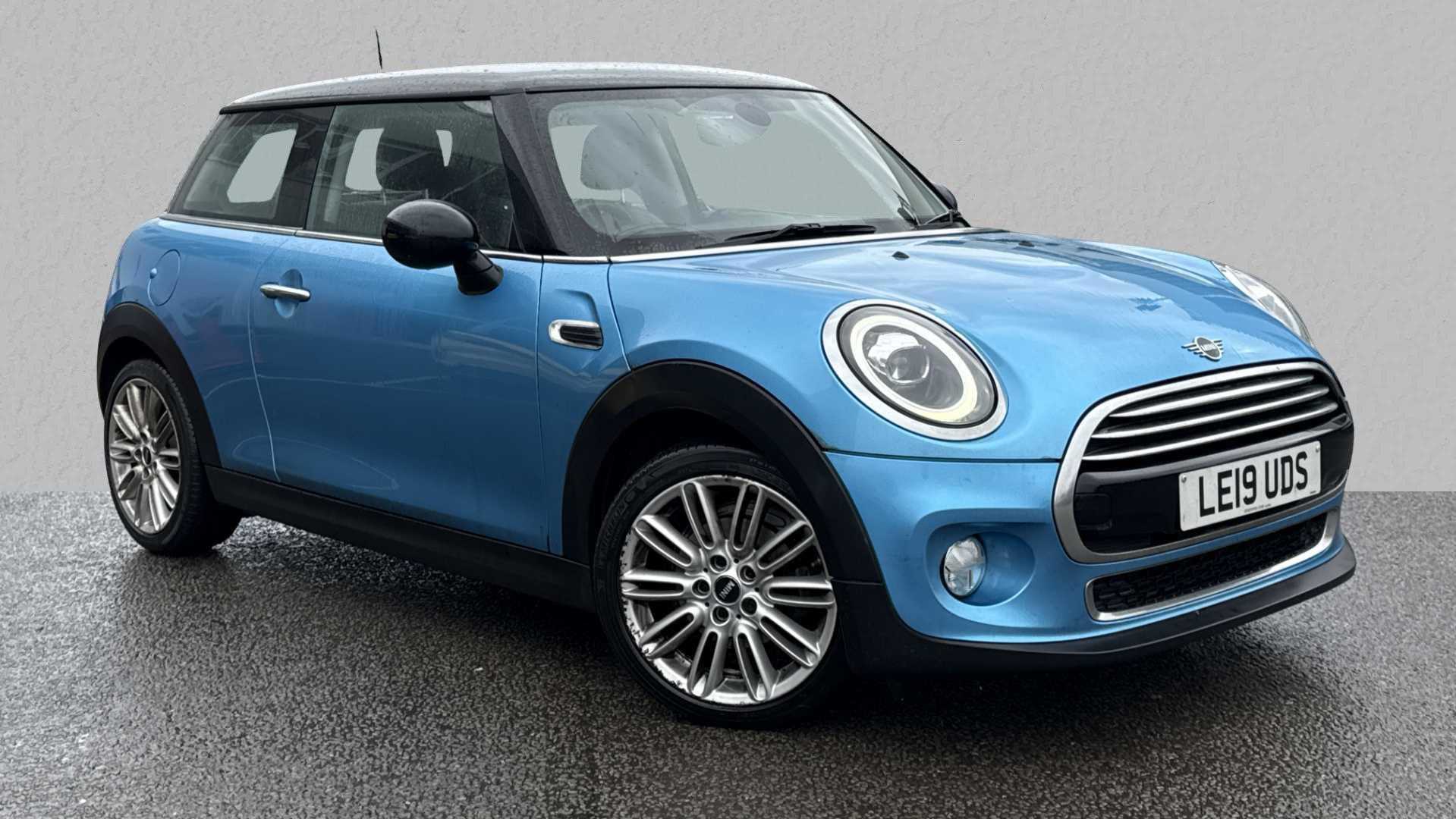 Main listing image - MINI Hatchback