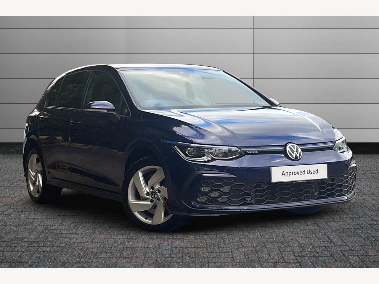 Main listing image - Volkswagen Golf GTE