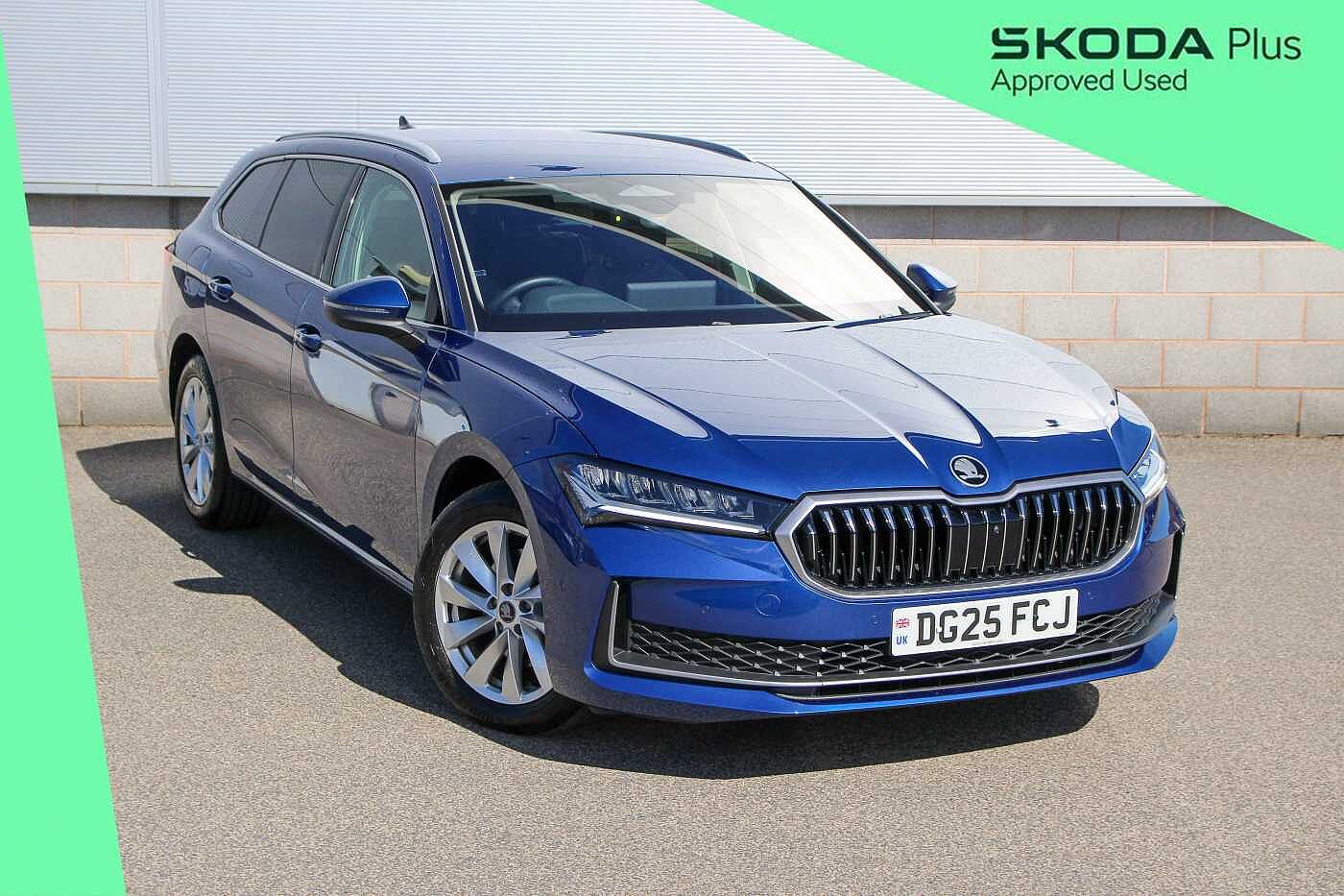 Main listing image - Skoda Superb Estate