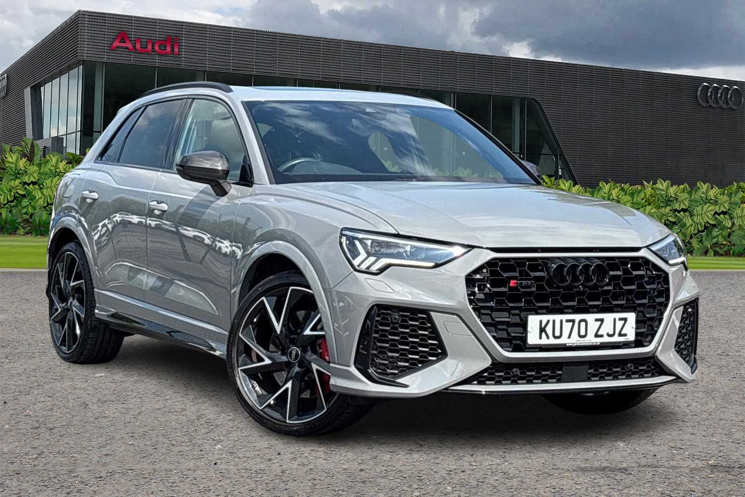 Main listing image - Audi RS Q3