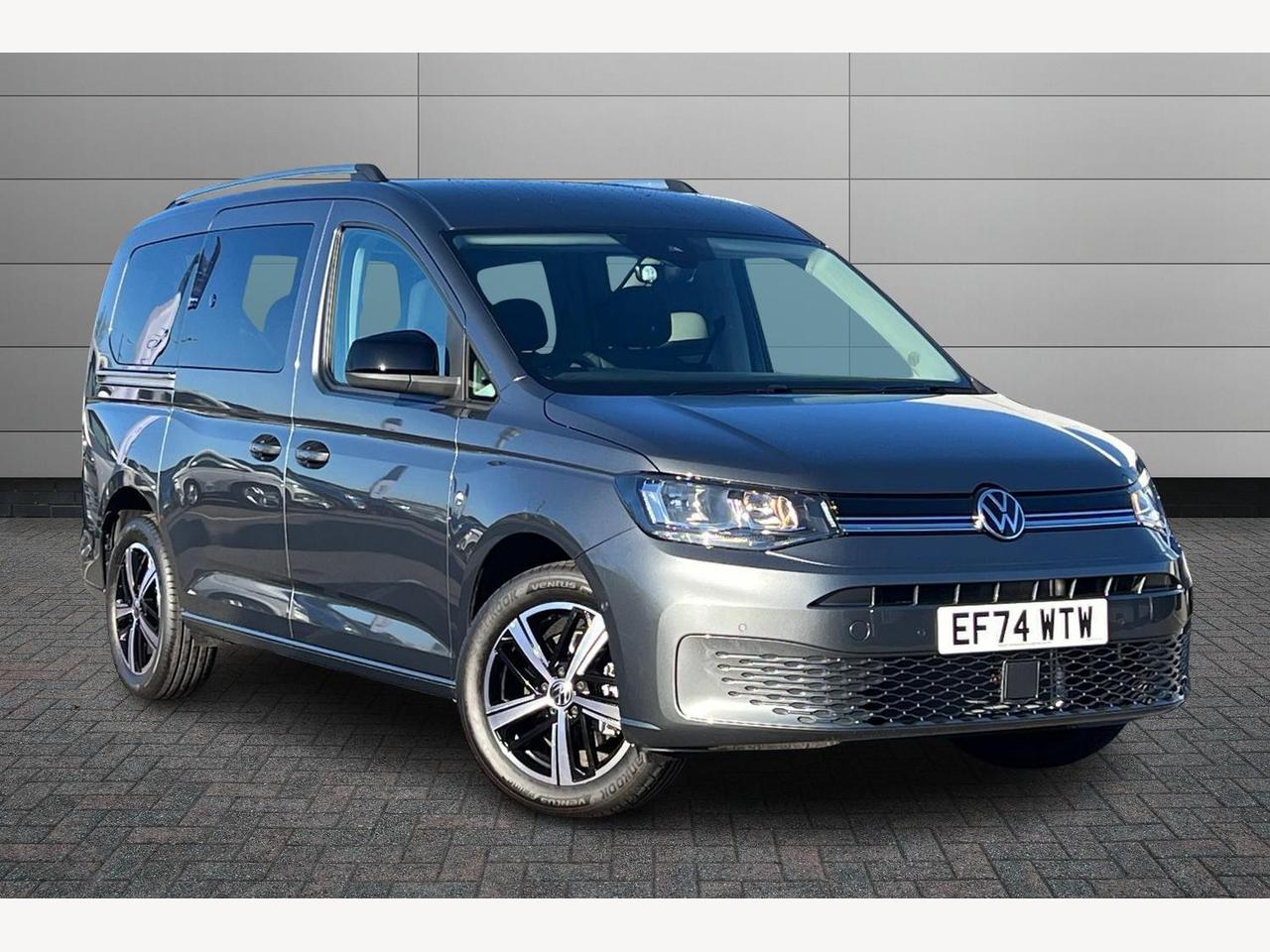 Main listing image - Volkswagen Caddy Maxi