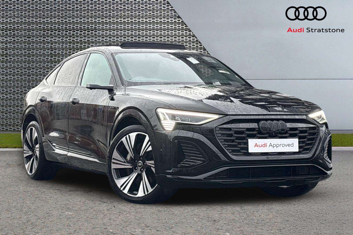 Main listing image - Audi Q8 e-tron