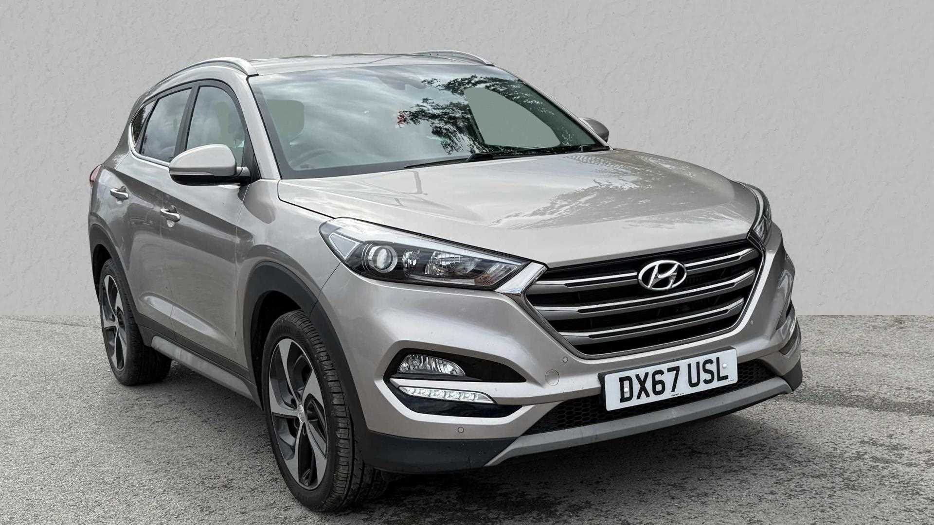 Main listing image - Hyundai Tucson
