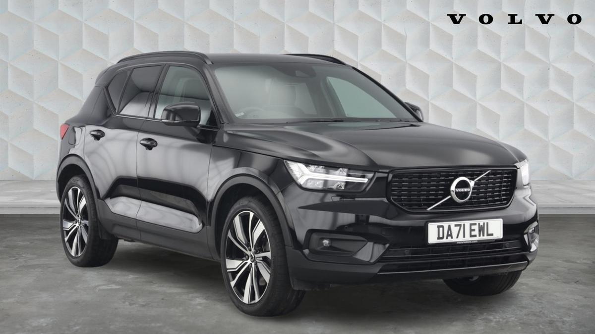 Main listing image - Volvo XC40 Recharge