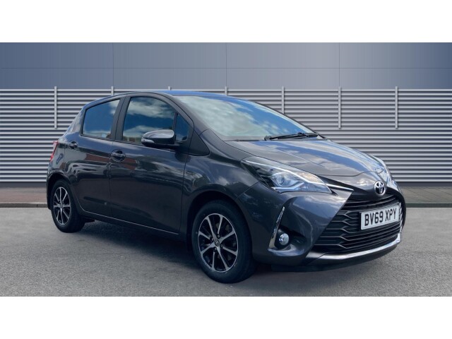 Main listing image - Toyota Yaris