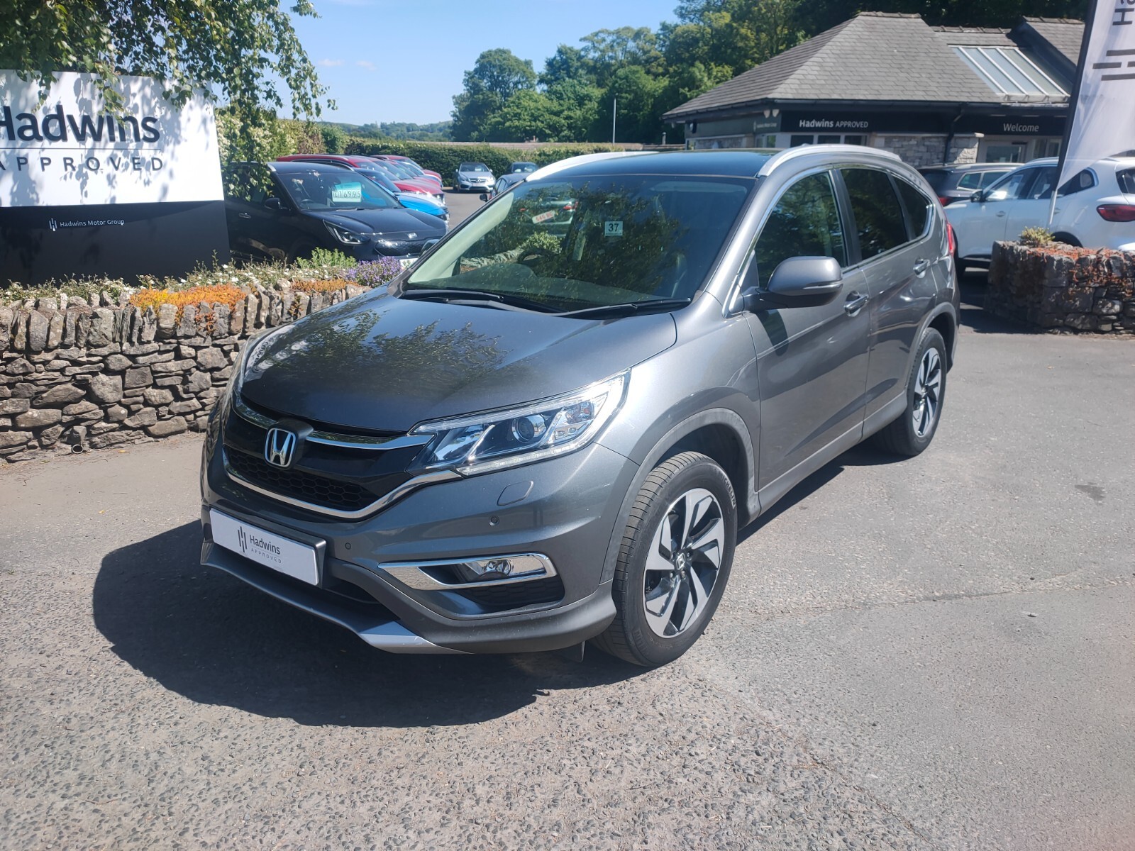 Main listing image - Honda CR-V