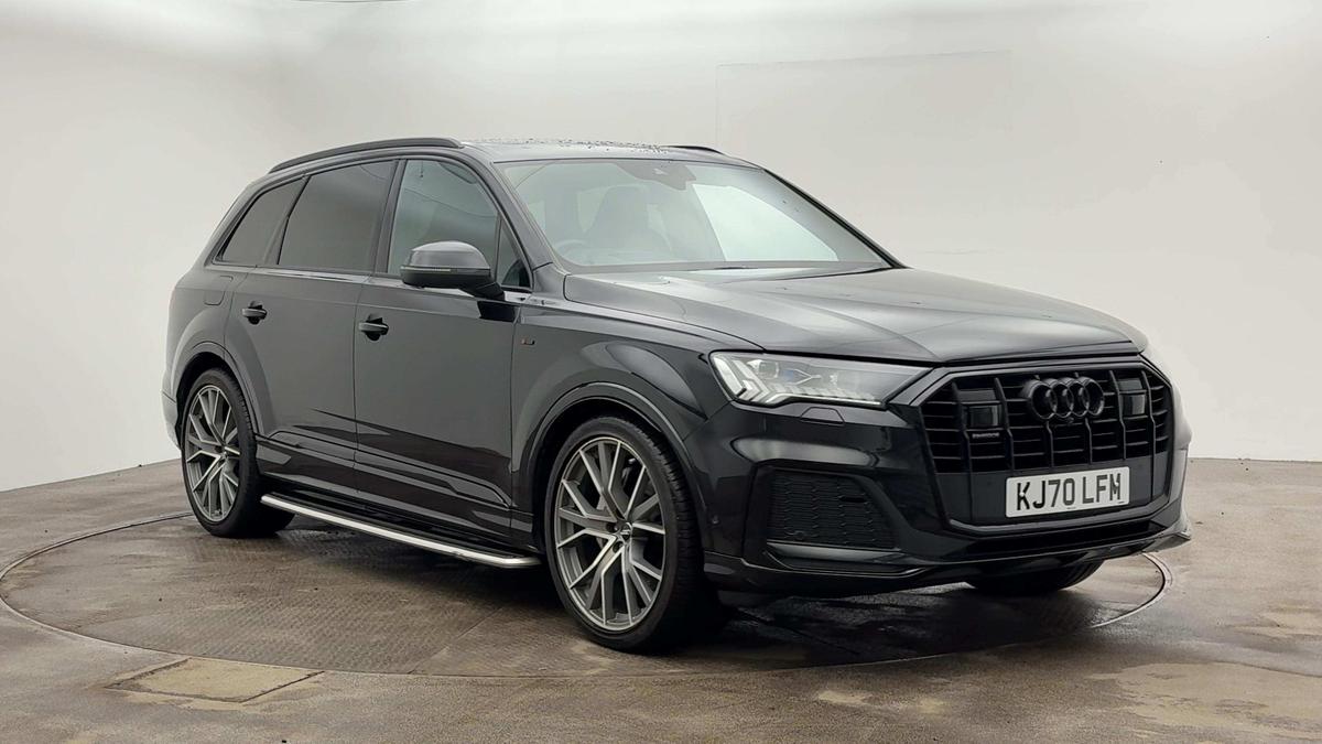 Main listing image - Audi Q7