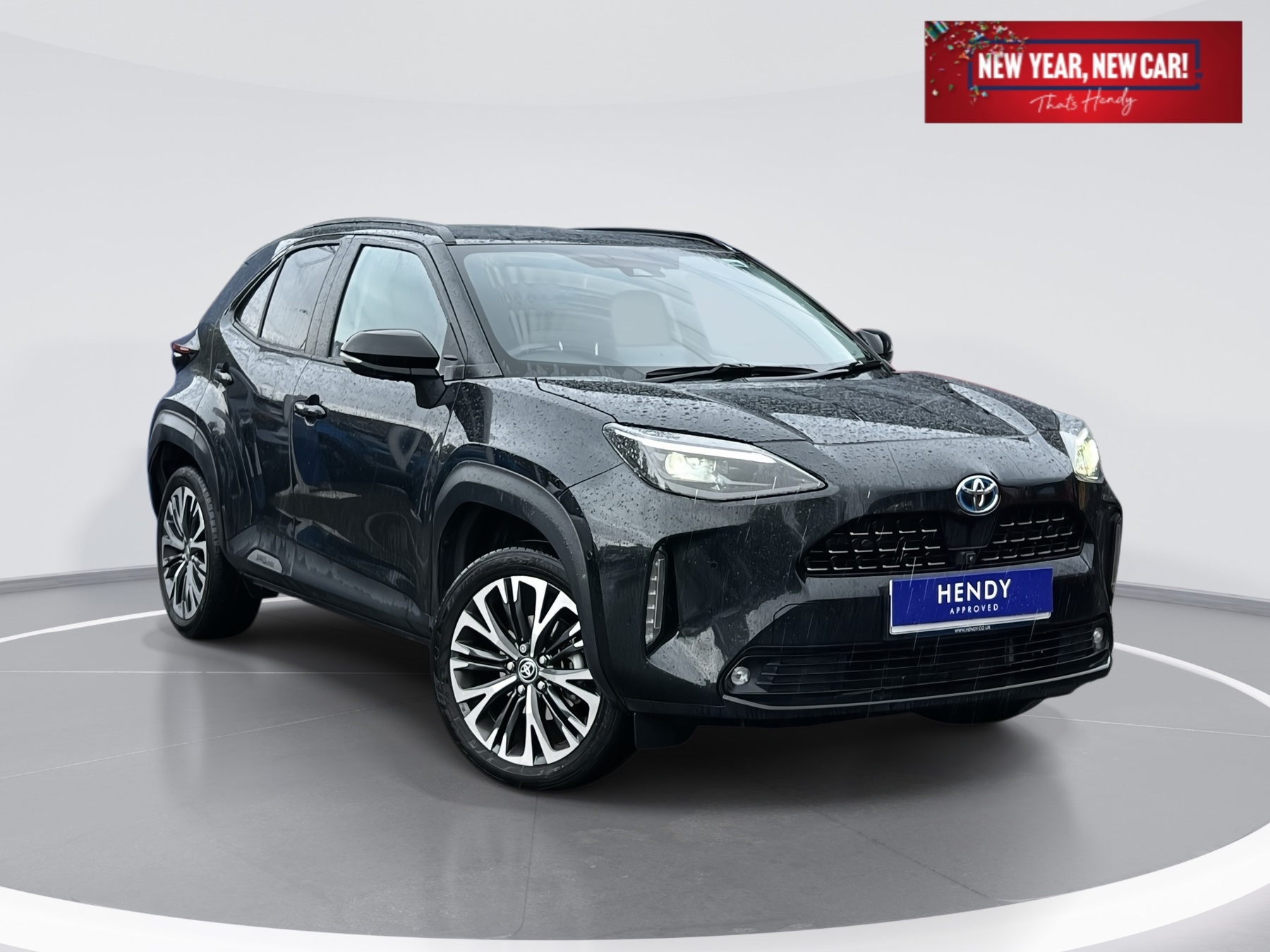 Main listing image - Toyota Yaris Cross