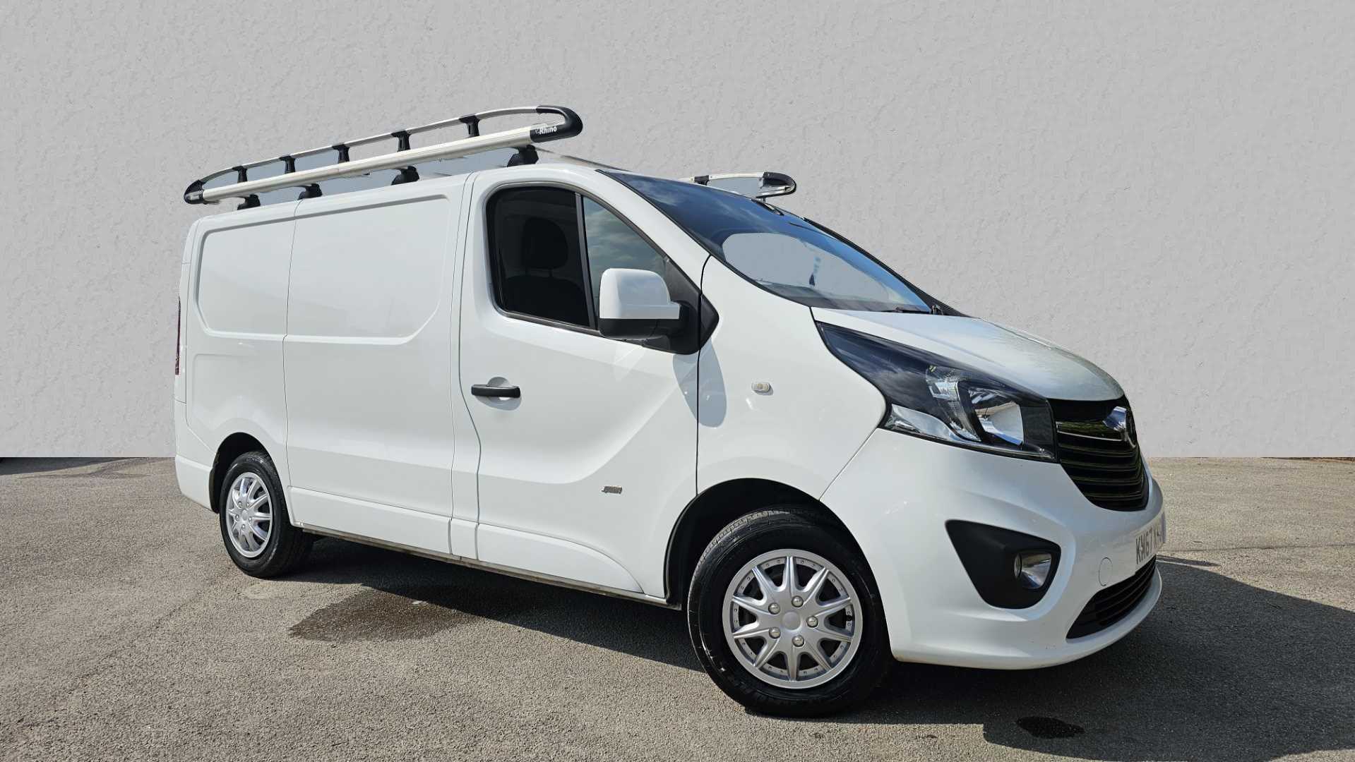 Main listing image - Vauxhall Vivaro