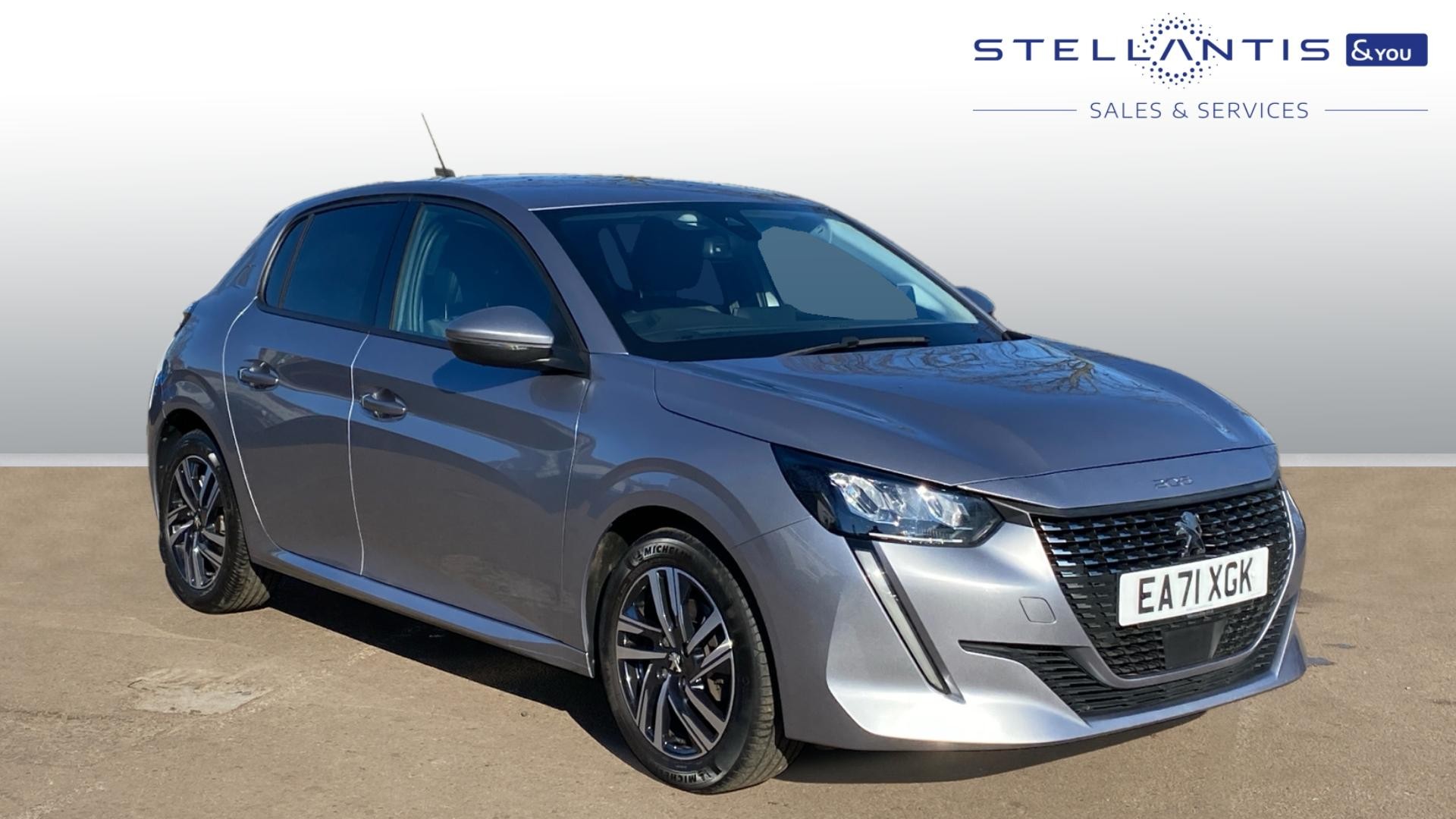 Main listing image - Peugeot 208