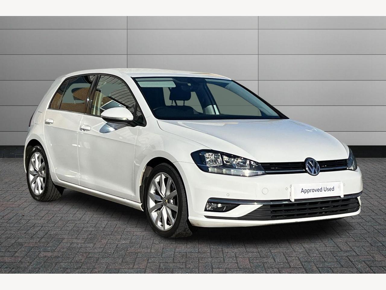 Main listing image - Volkswagen Golf