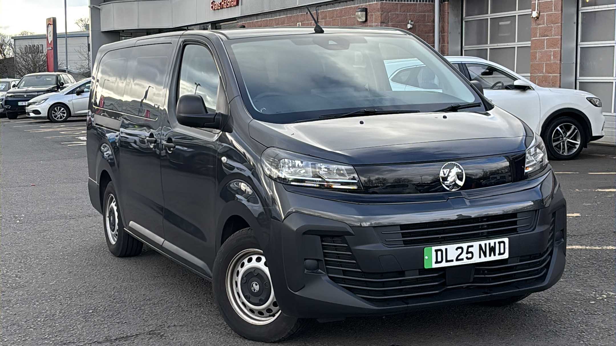 Main listing image - Vauxhall Vivaro Life-e