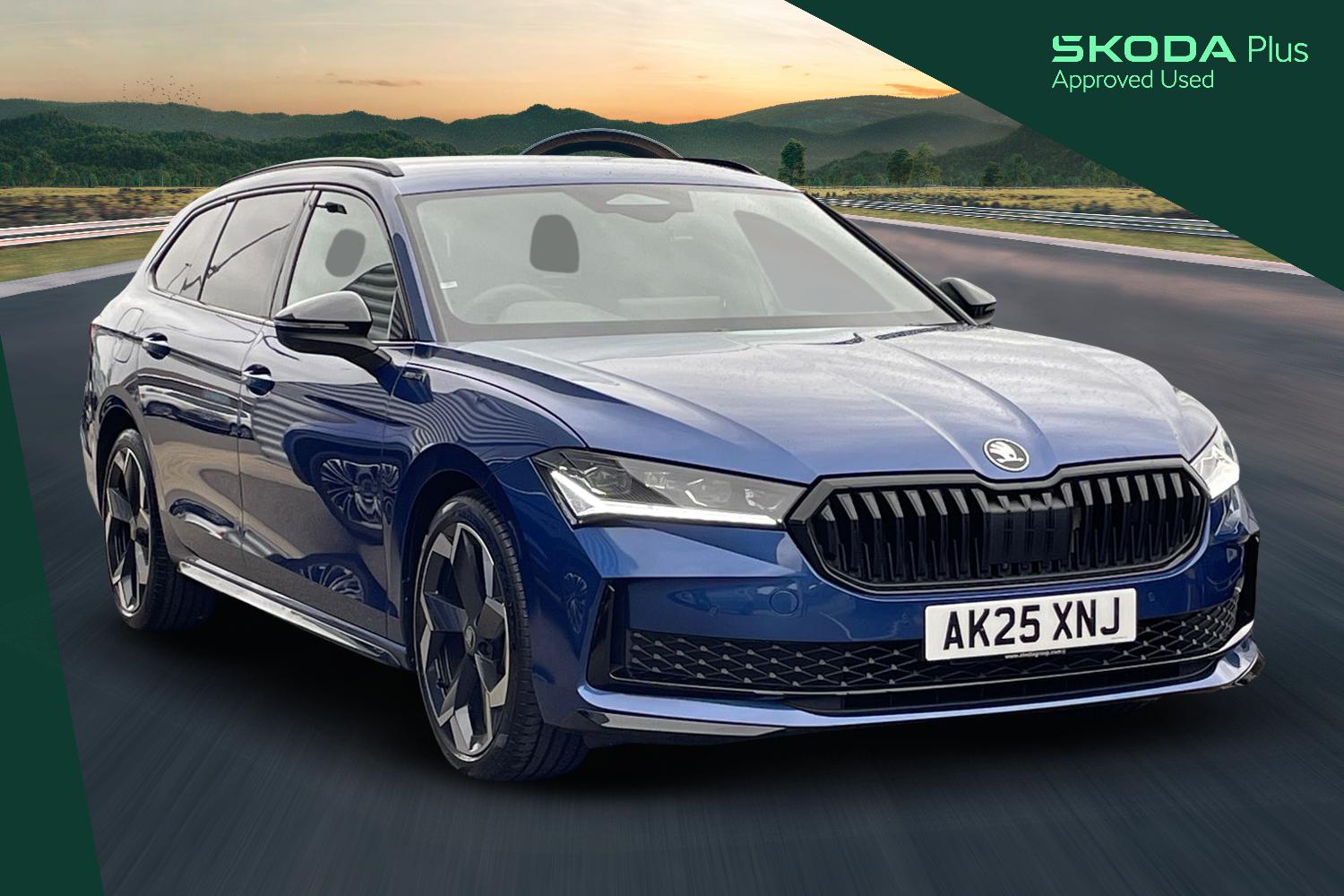 Main listing image - Skoda Superb Estate