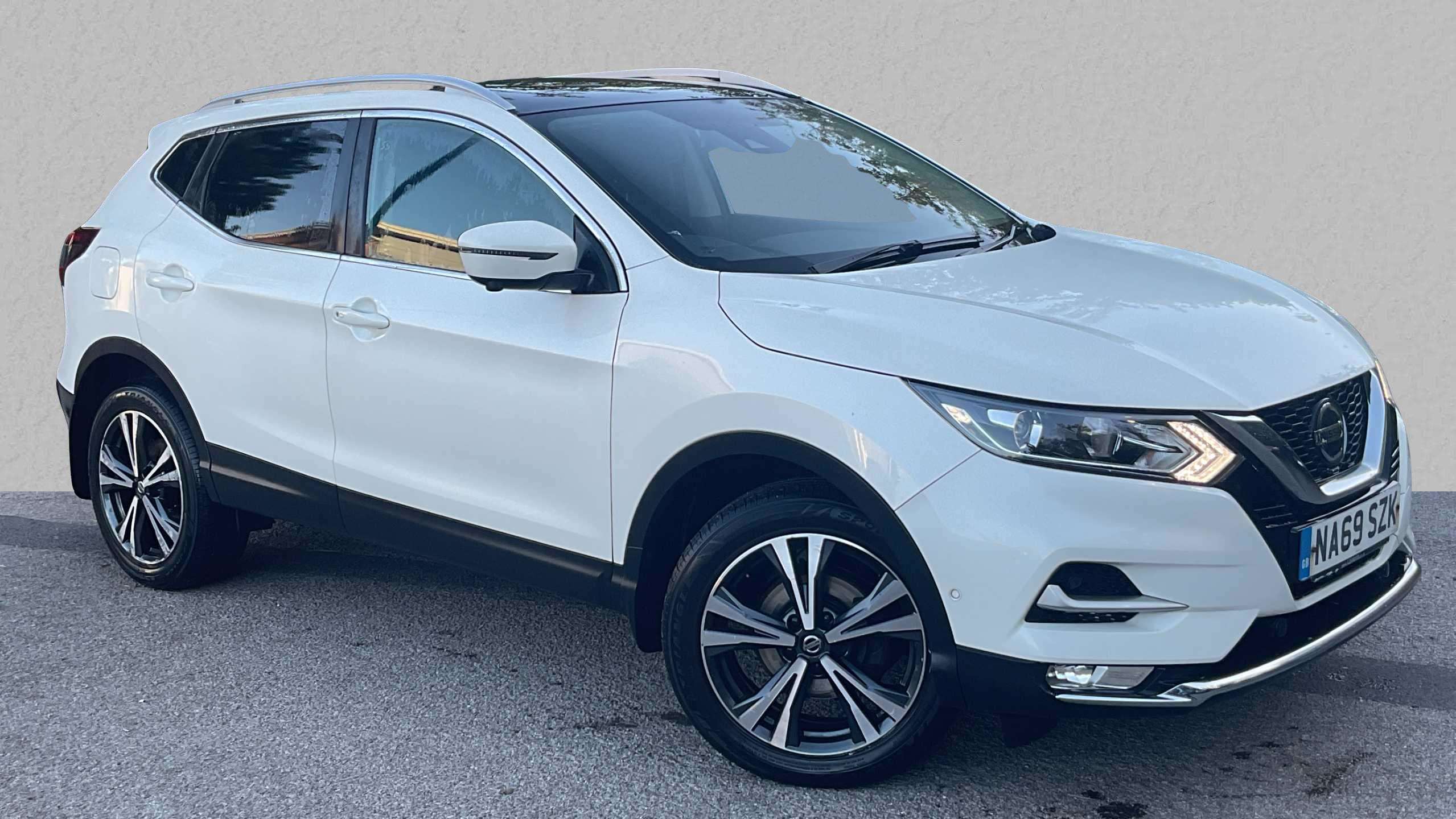Main listing image - Nissan Qashqai