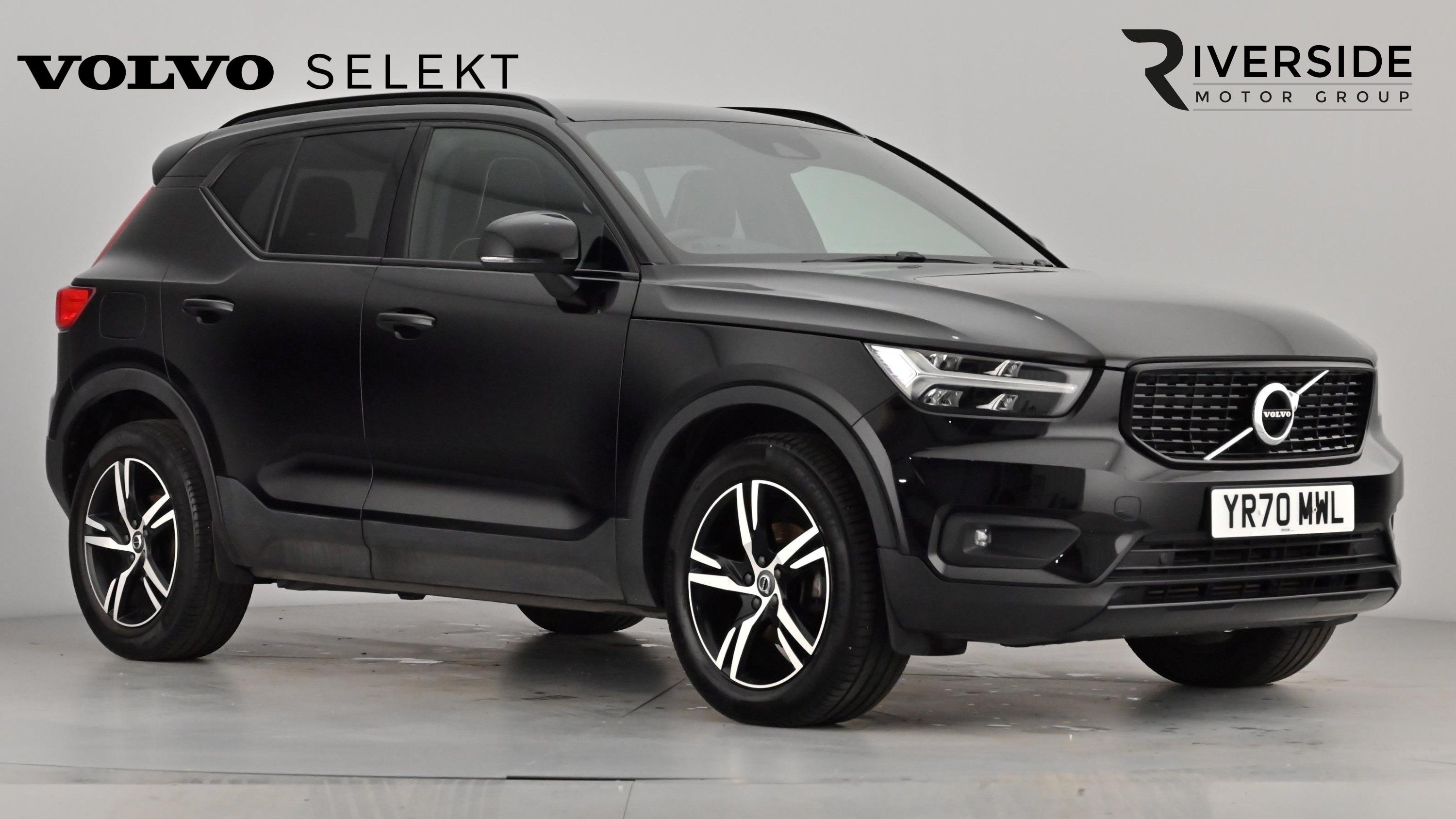 Main listing image - Volvo XC40