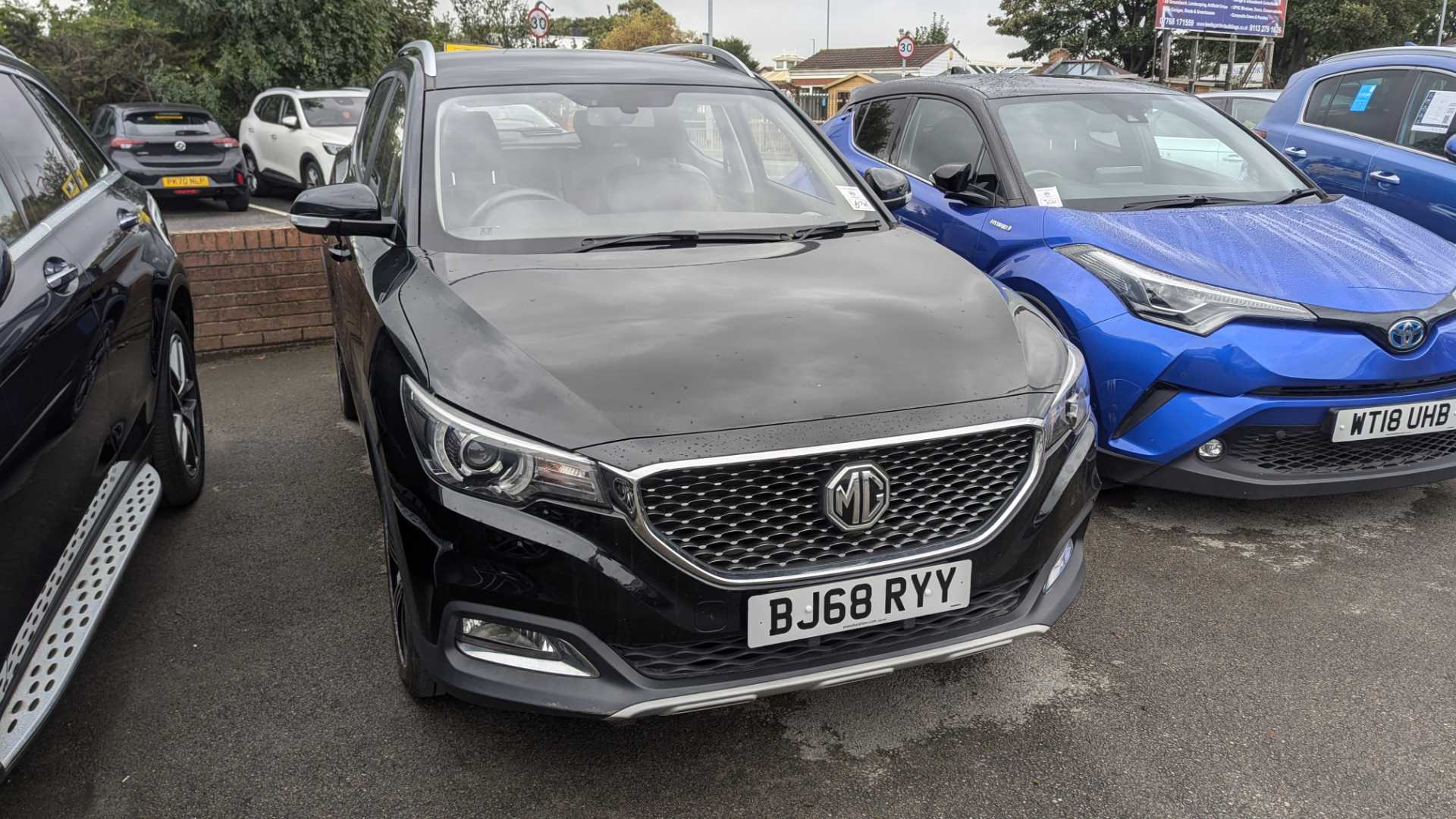 Main listing image - MG ZS