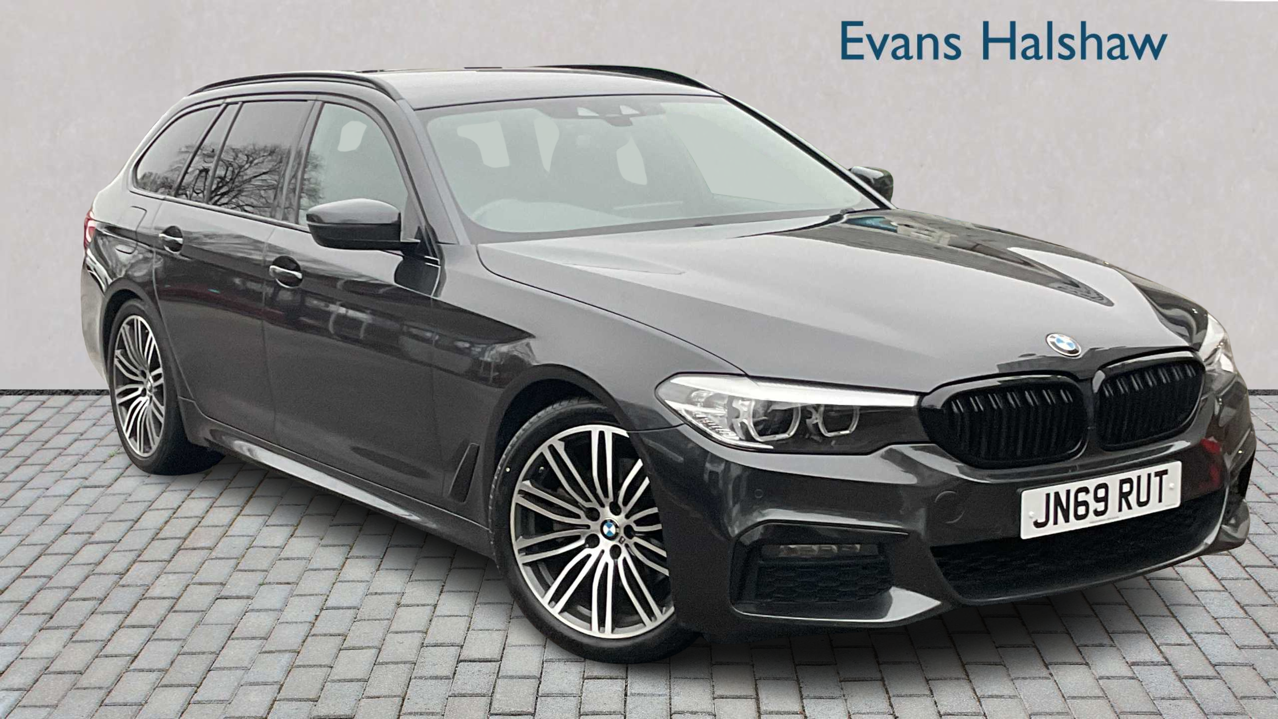 Main listing image - BMW 5 Series Touring
