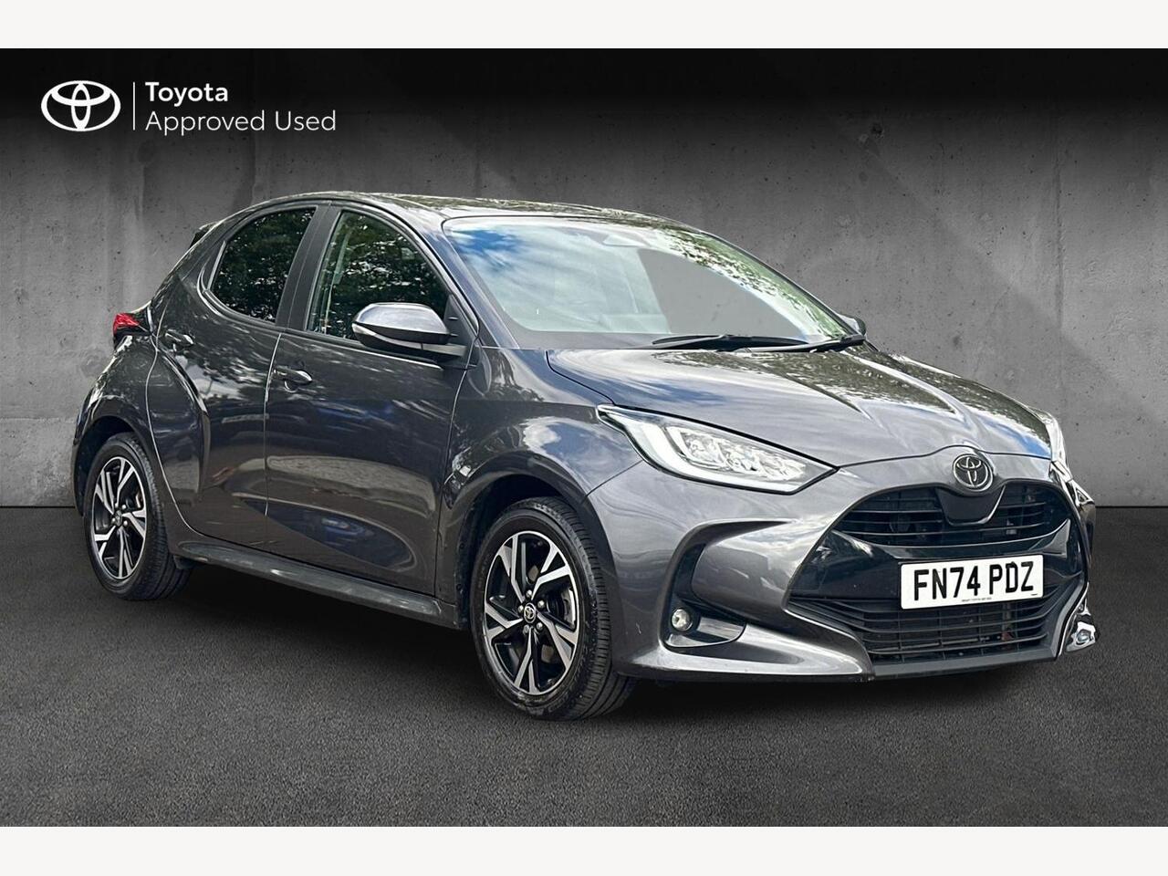 Main listing image - Toyota Yaris