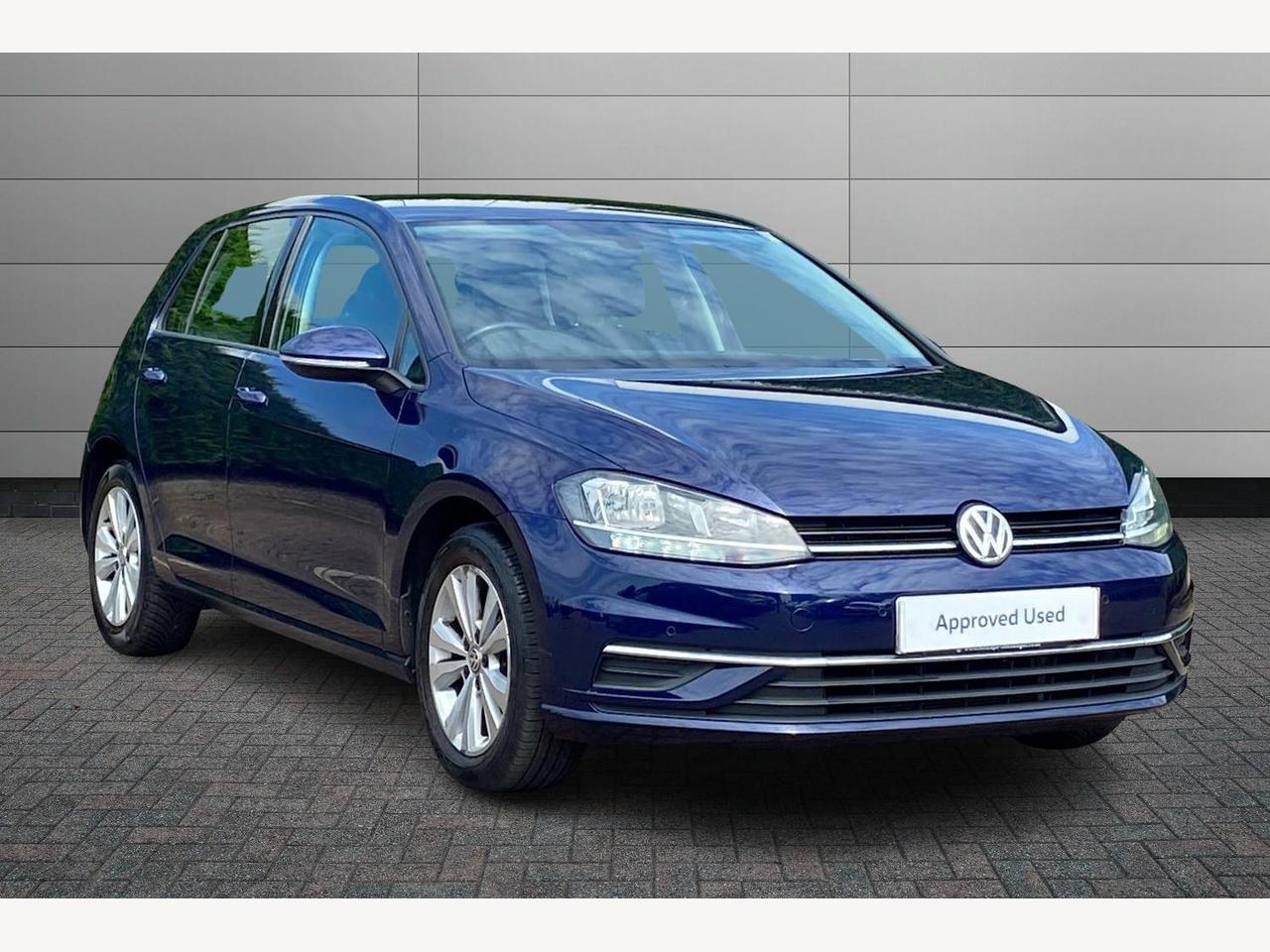 Main listing image - Volkswagen Golf