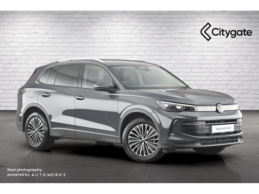 Main listing image - Volkswagen Tiguan