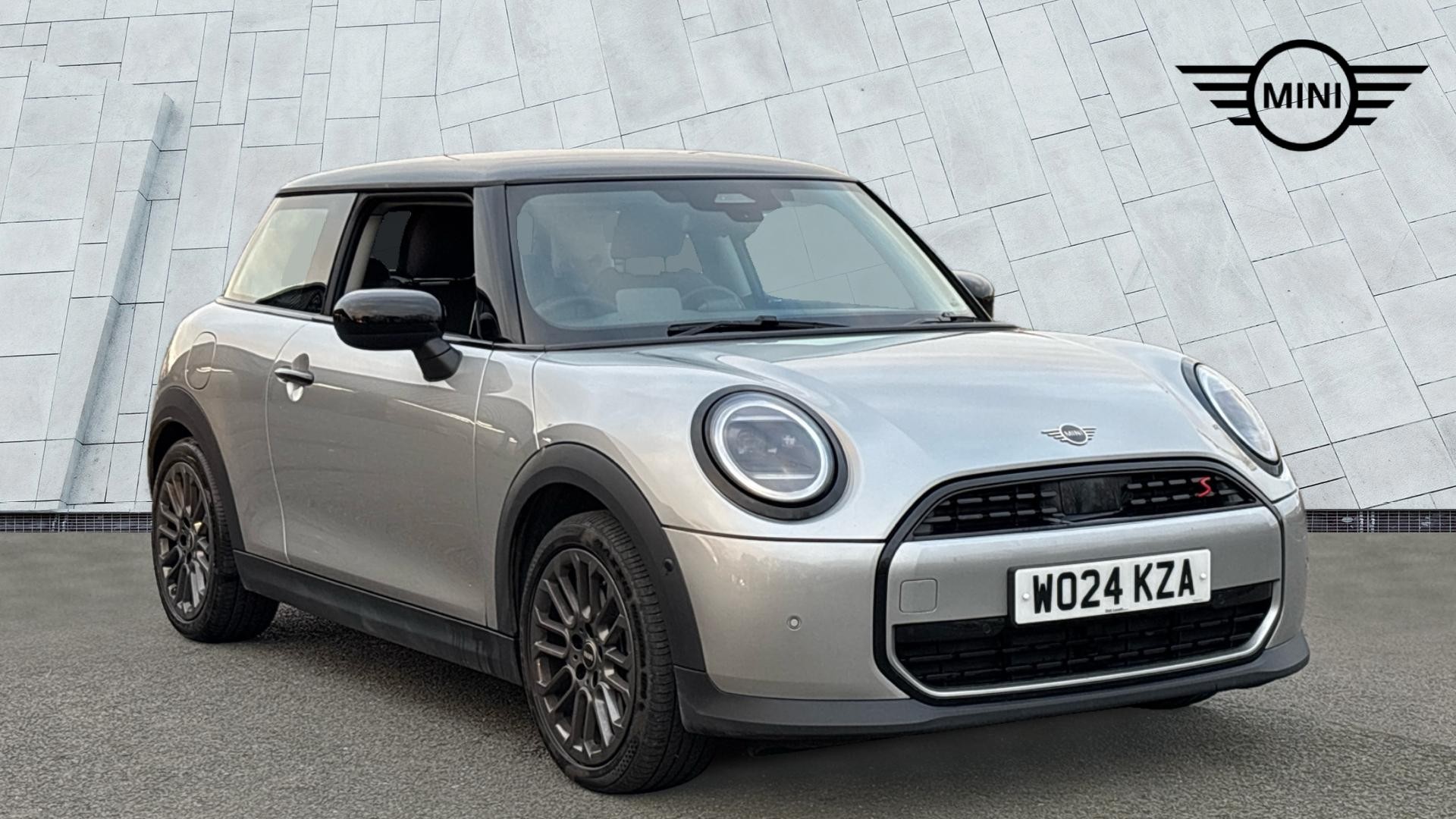 Main listing image - MINI Hatchback