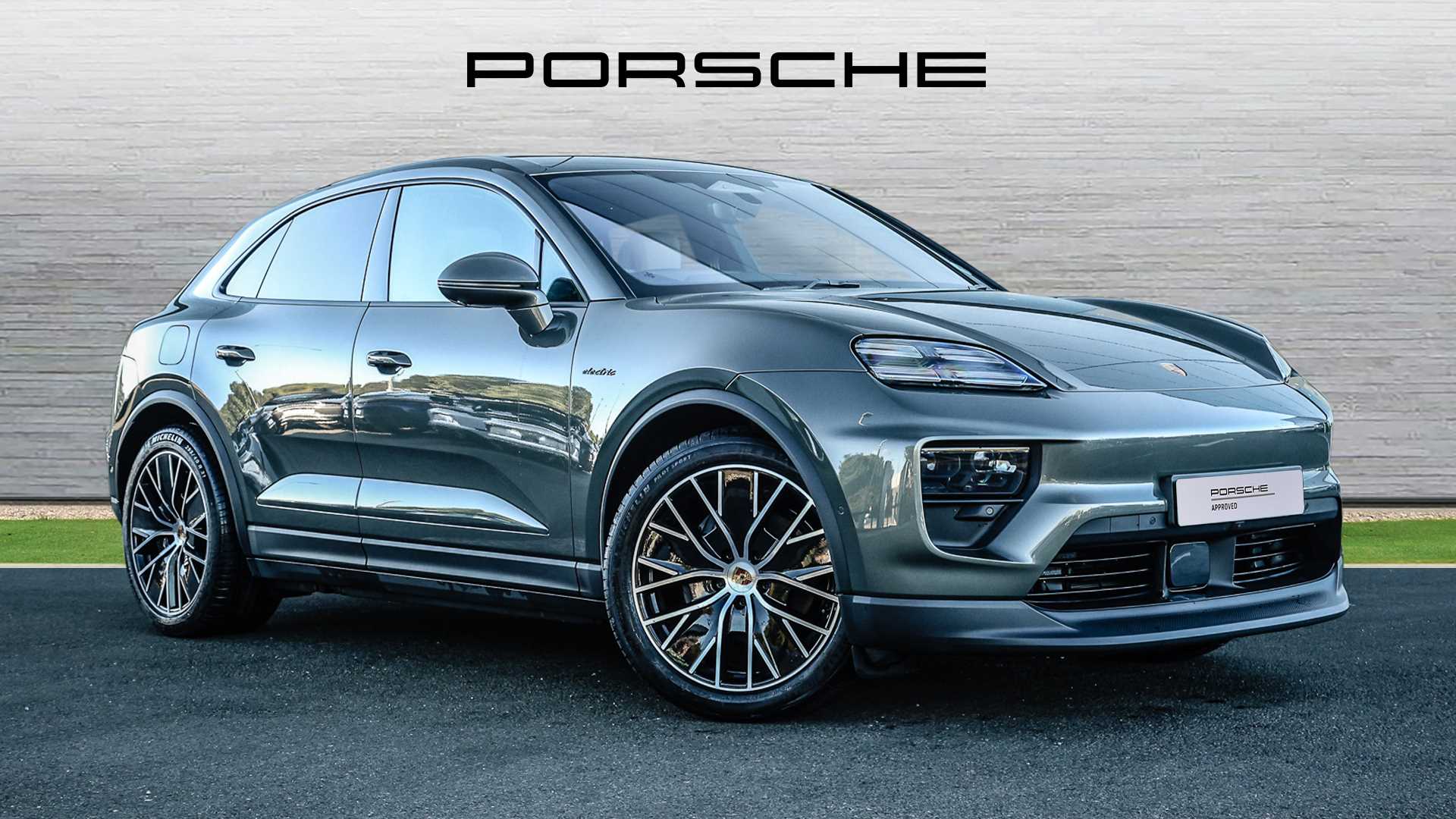 Main listing image - Porsche Macan