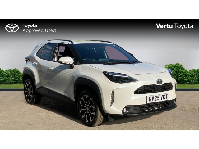 Main listing image - Toyota Yaris Cross