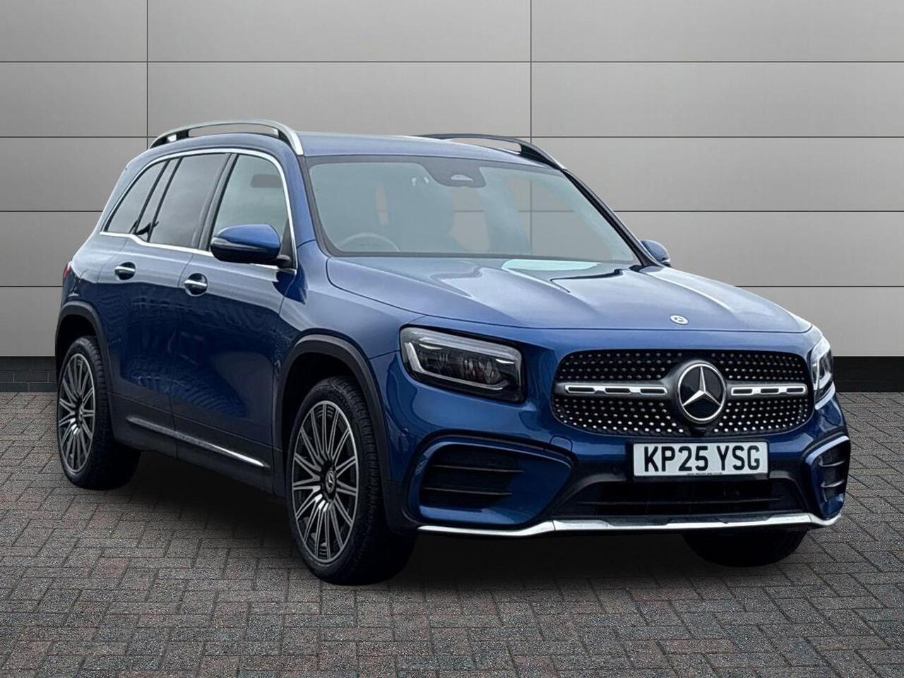 Main listing image - Mercedes-Benz GLB