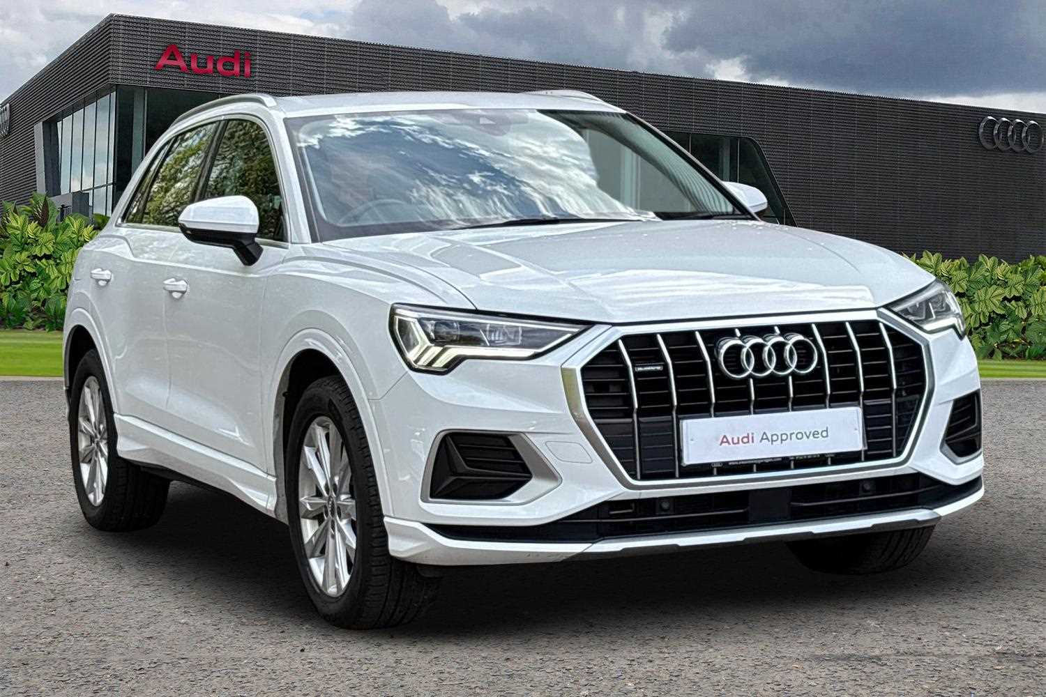 Main listing image - Audi Q3