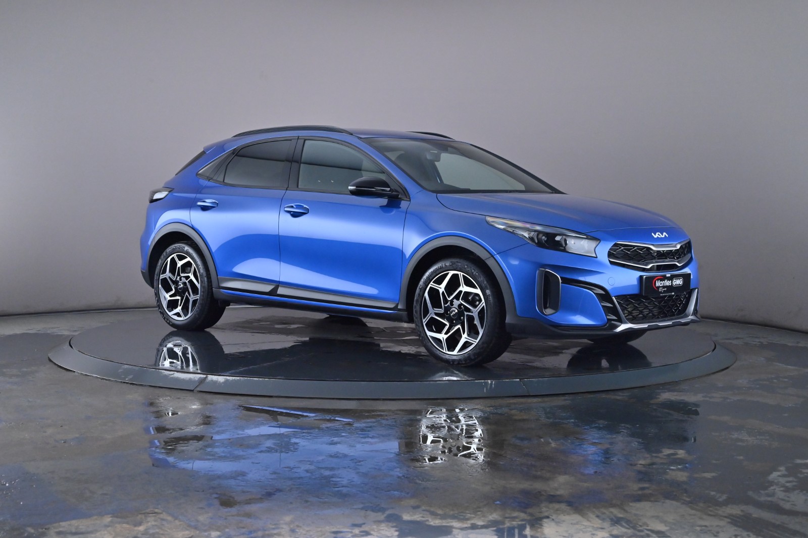 Main listing image - Kia XCeed
