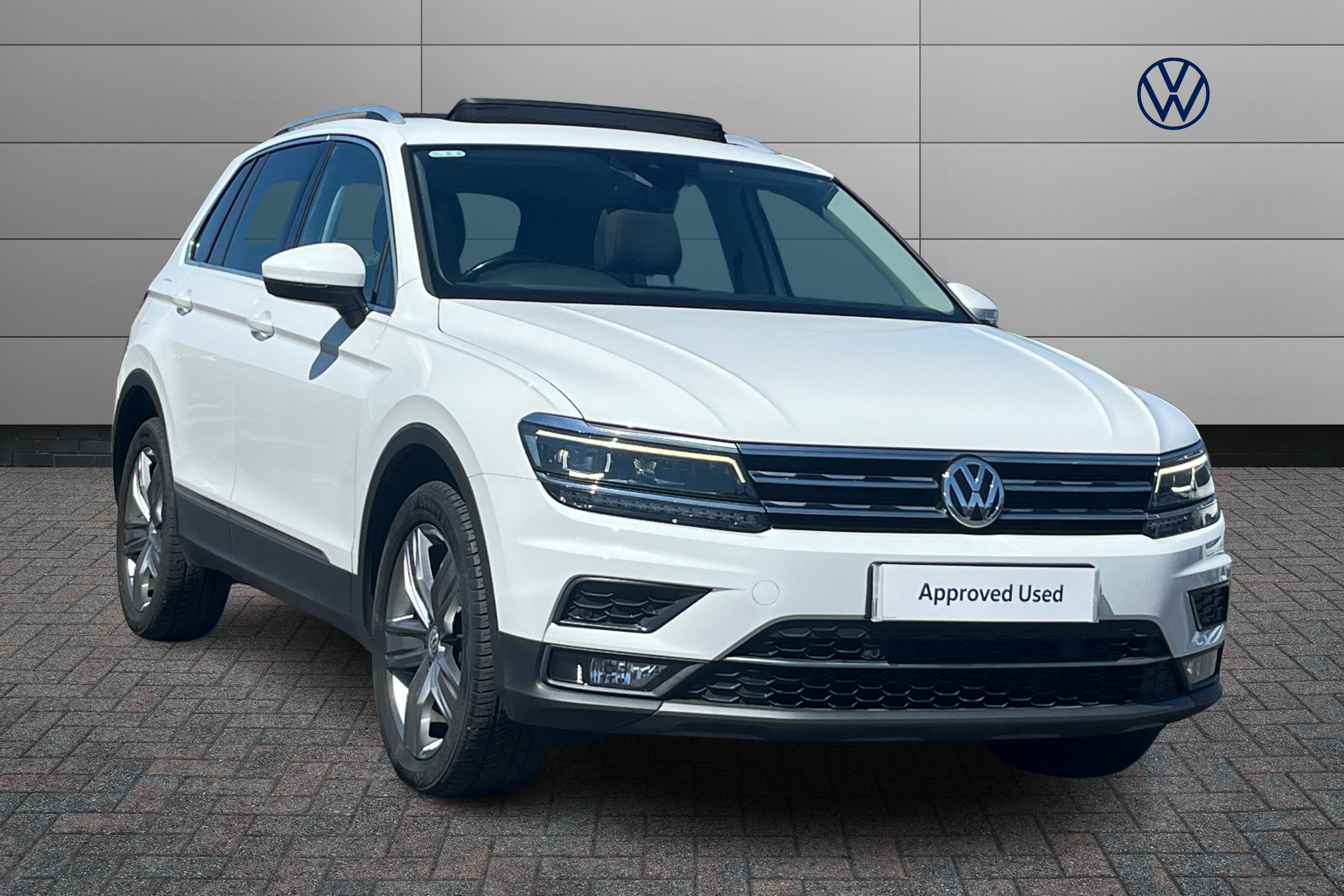 Main listing image - Volkswagen Tiguan