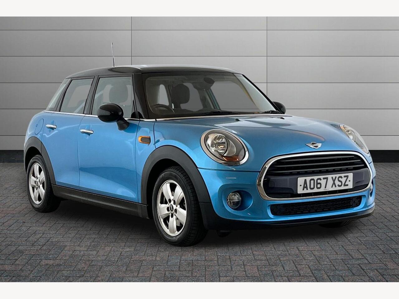 Main listing image - MINI Hatchback 5dr