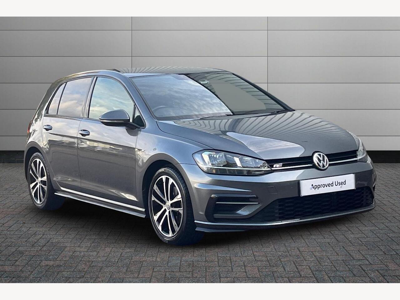Main listing image - Volkswagen Golf