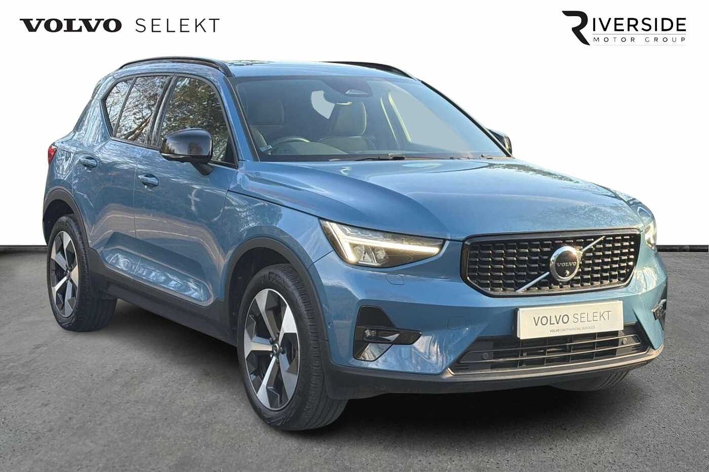 Main listing image - Volvo XC40