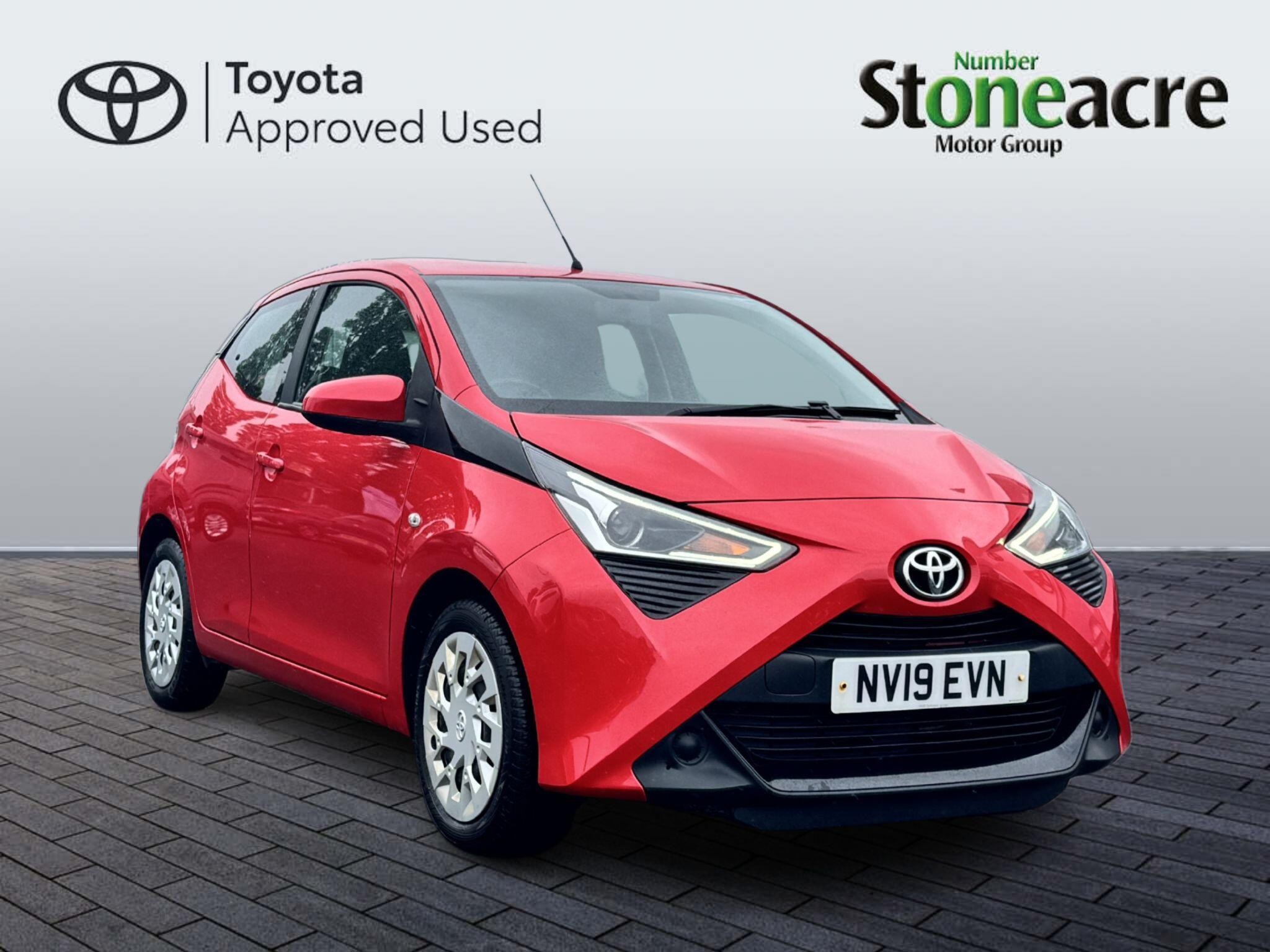 Main listing image - Toyota Aygo