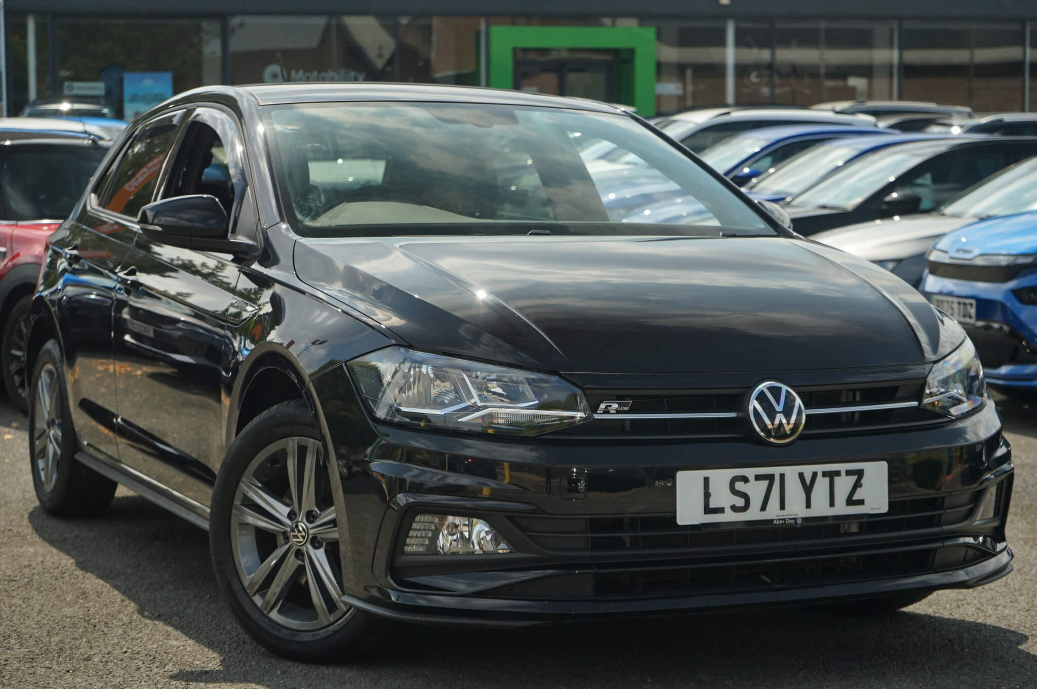 Main listing image - Volkswagen Polo