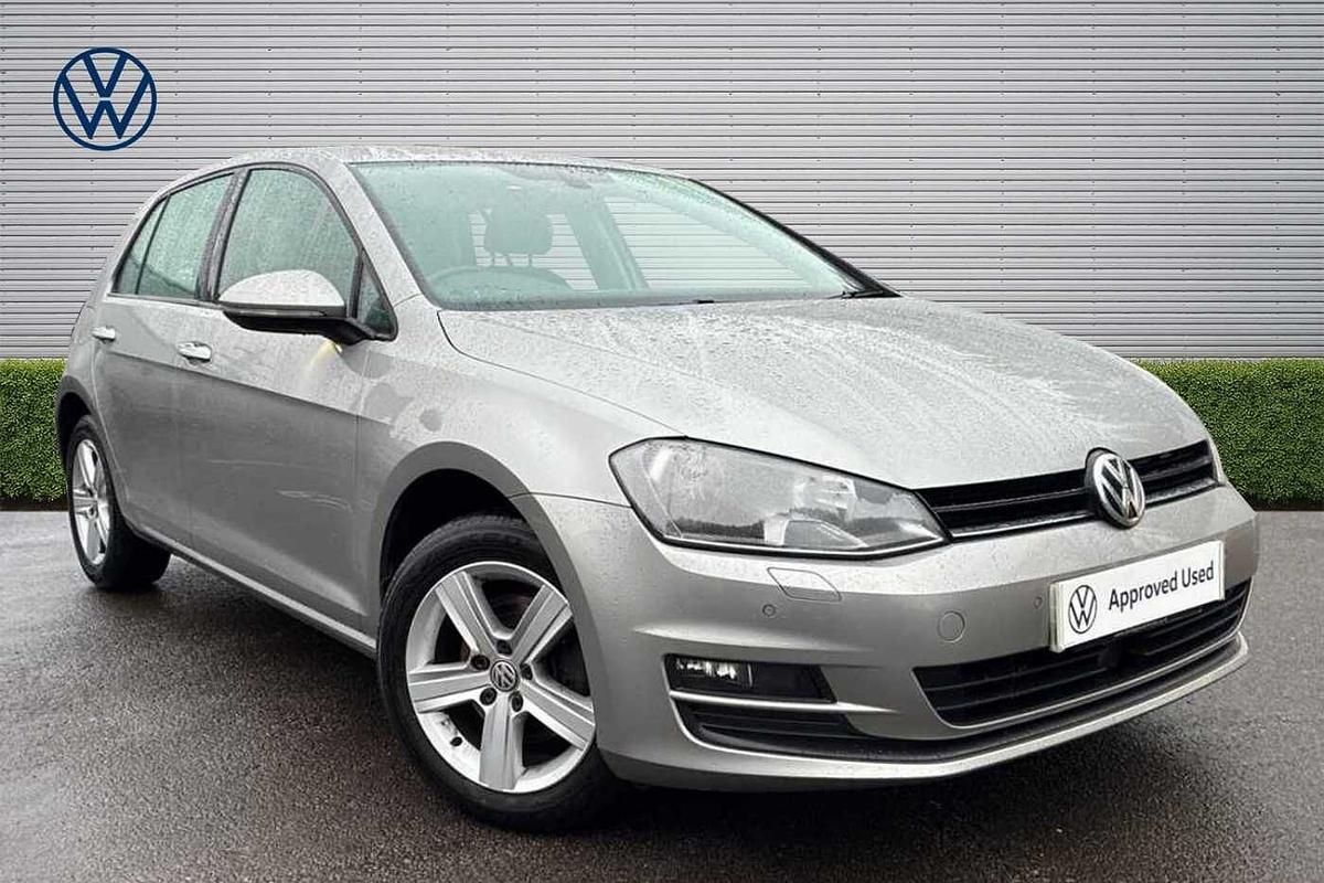 Main listing image - Volkswagen Golf