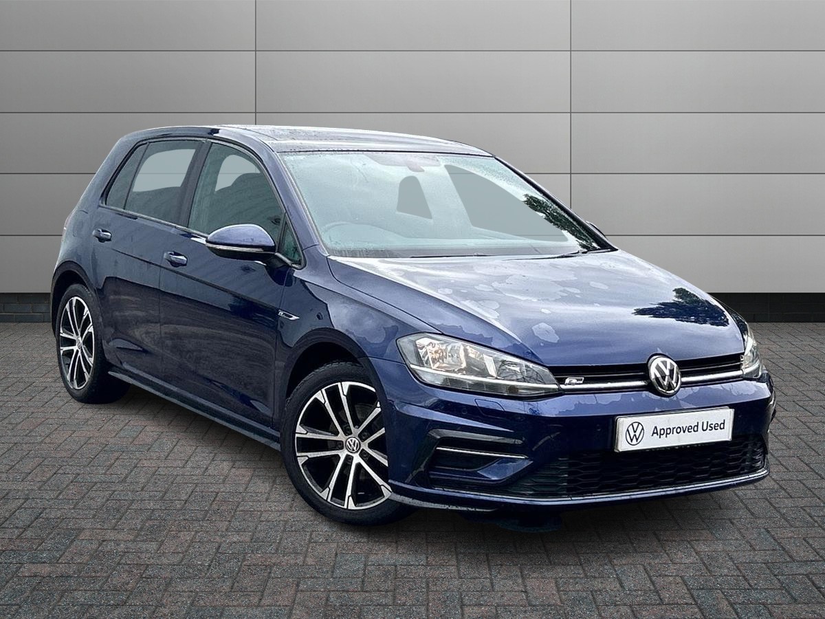 Main listing image - Volkswagen Golf