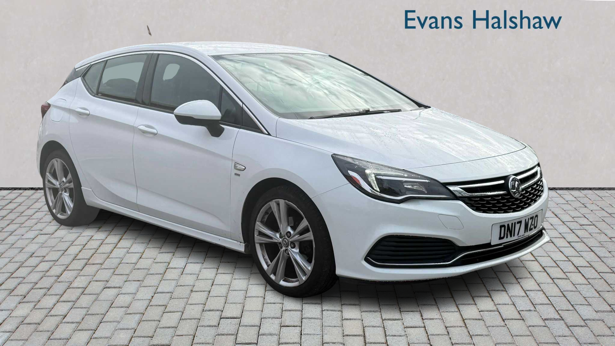 Main listing image - Vauxhall Astra