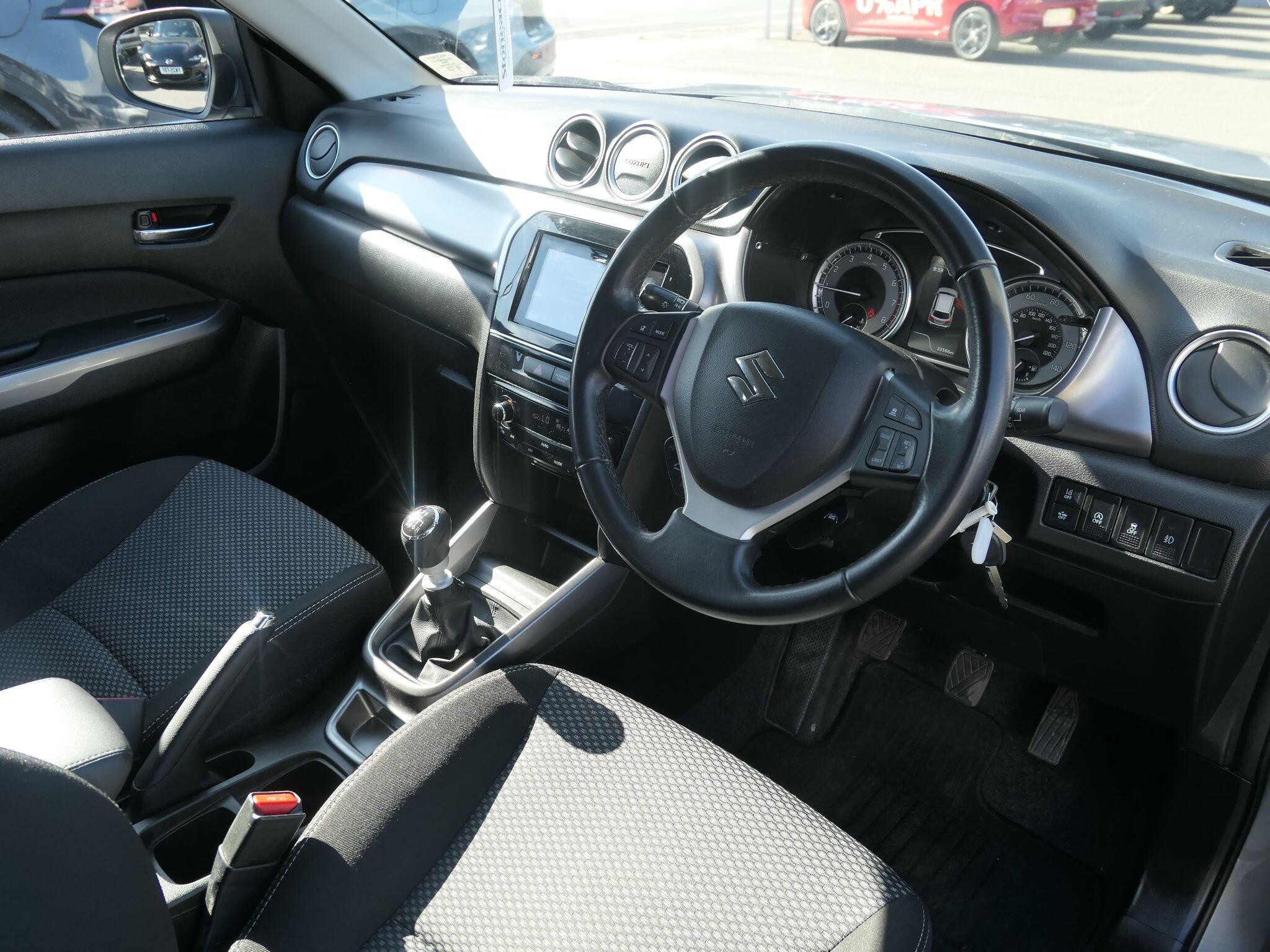 Main listing image - Suzuki Vitara