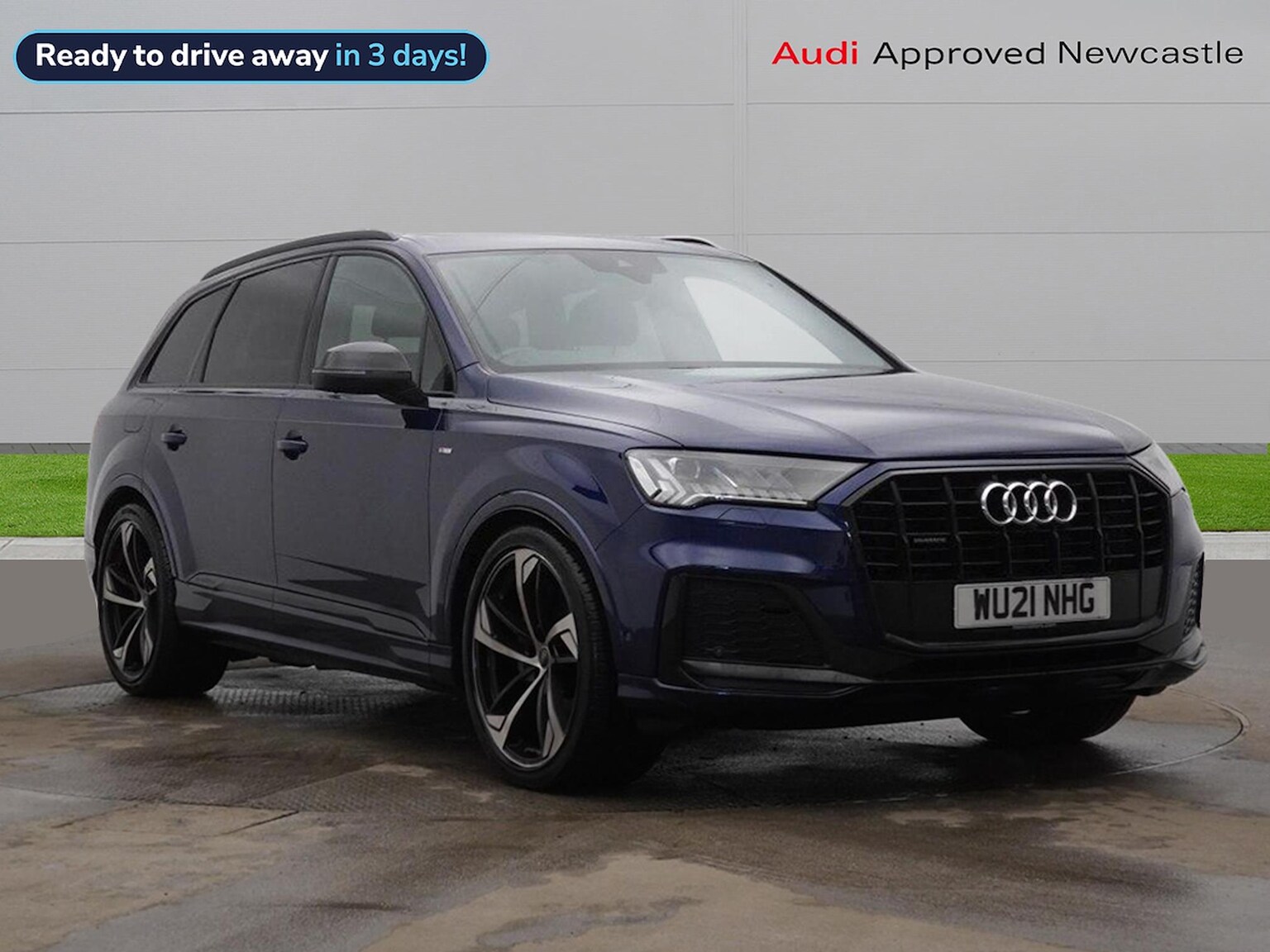 Main listing image - Audi Q7